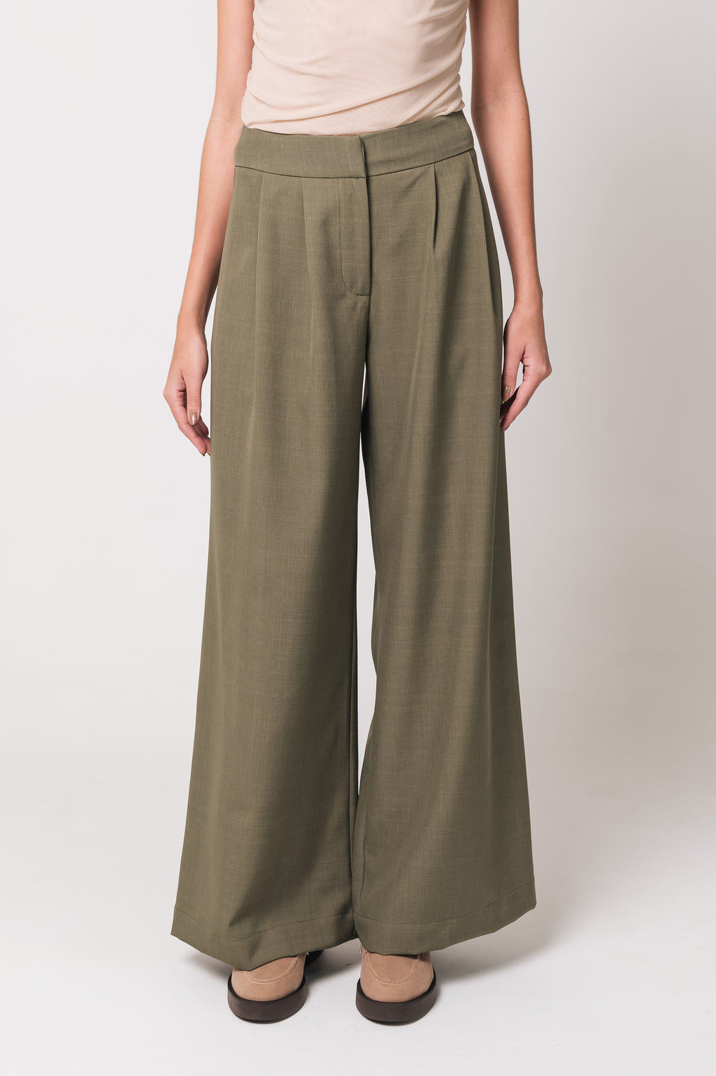 Calça Pantalona Clementine Verde Oliva
