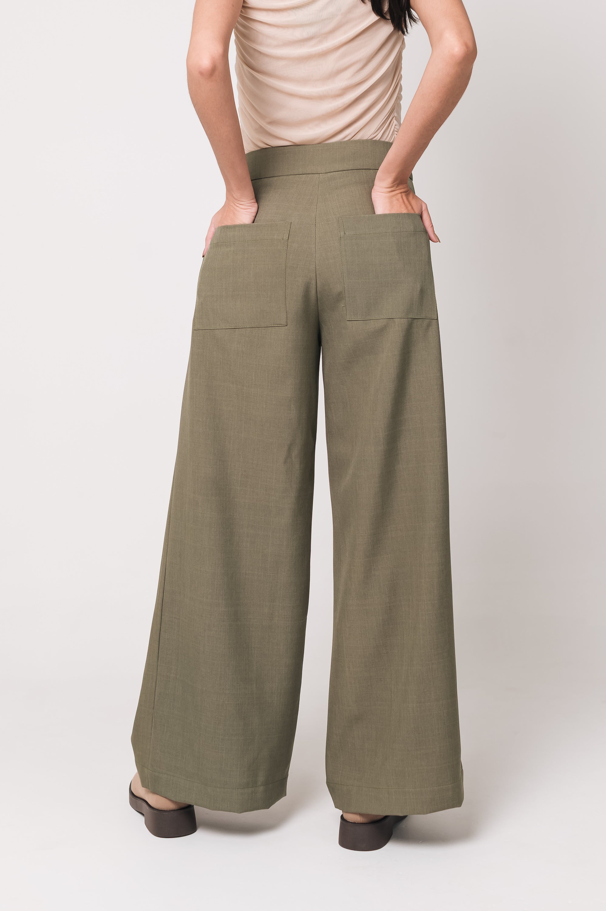 Calça Pantalona Clementine Verde Oliva