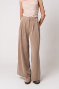 Calça Pantalona Clementine Risca de Giz Capuccino