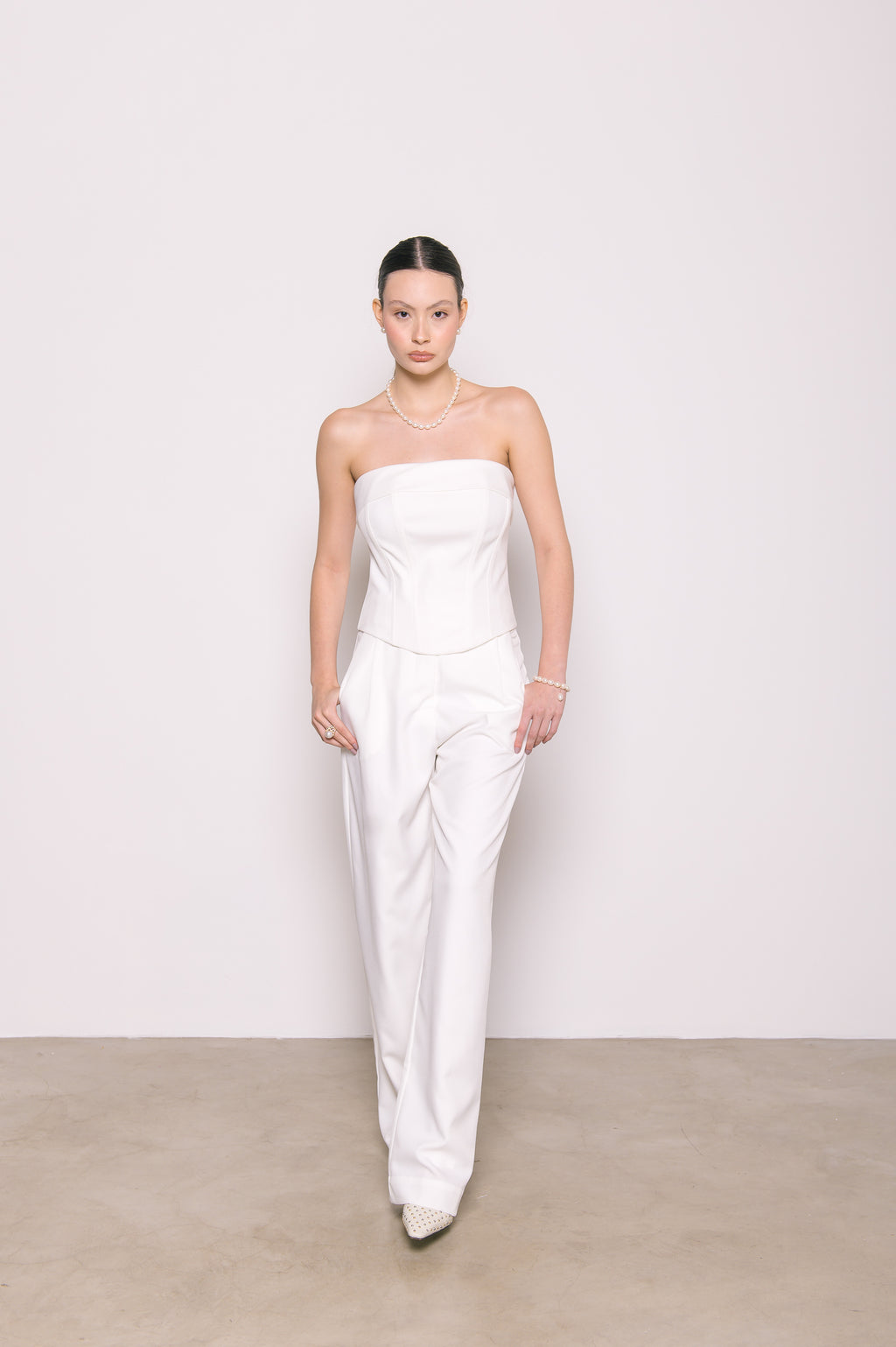 Calça Alfaiataria Cecília Off White Ällie