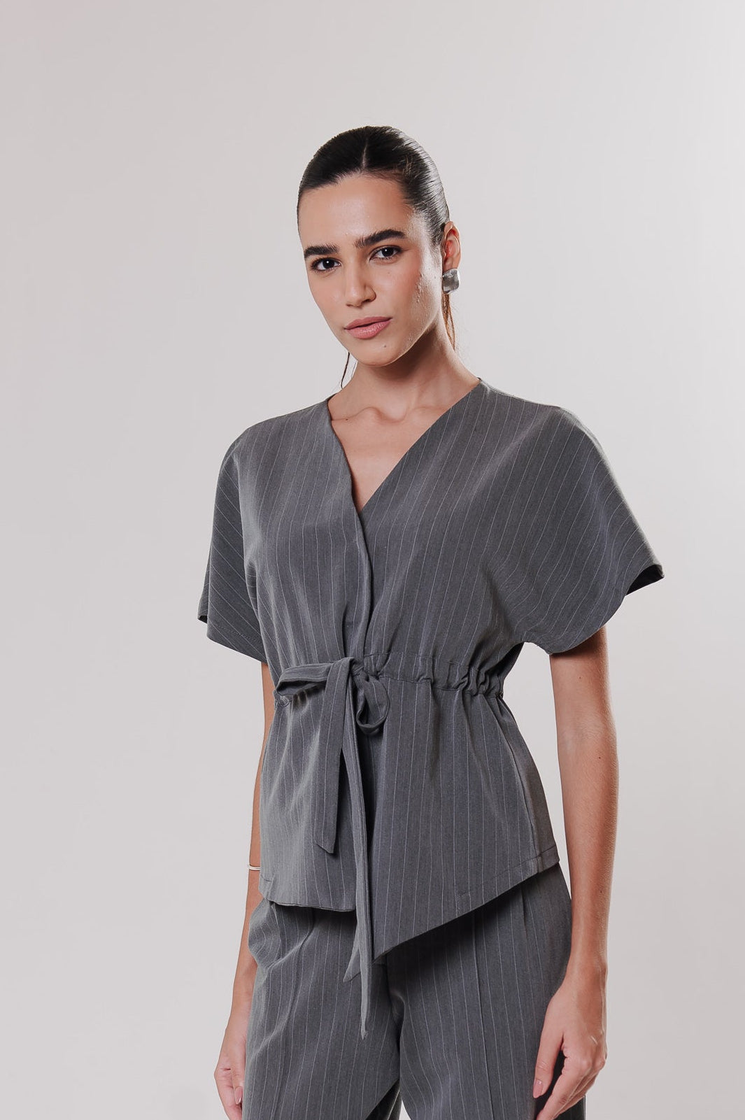Blusa Alfaiataria Andy Risca Grafite Ällie