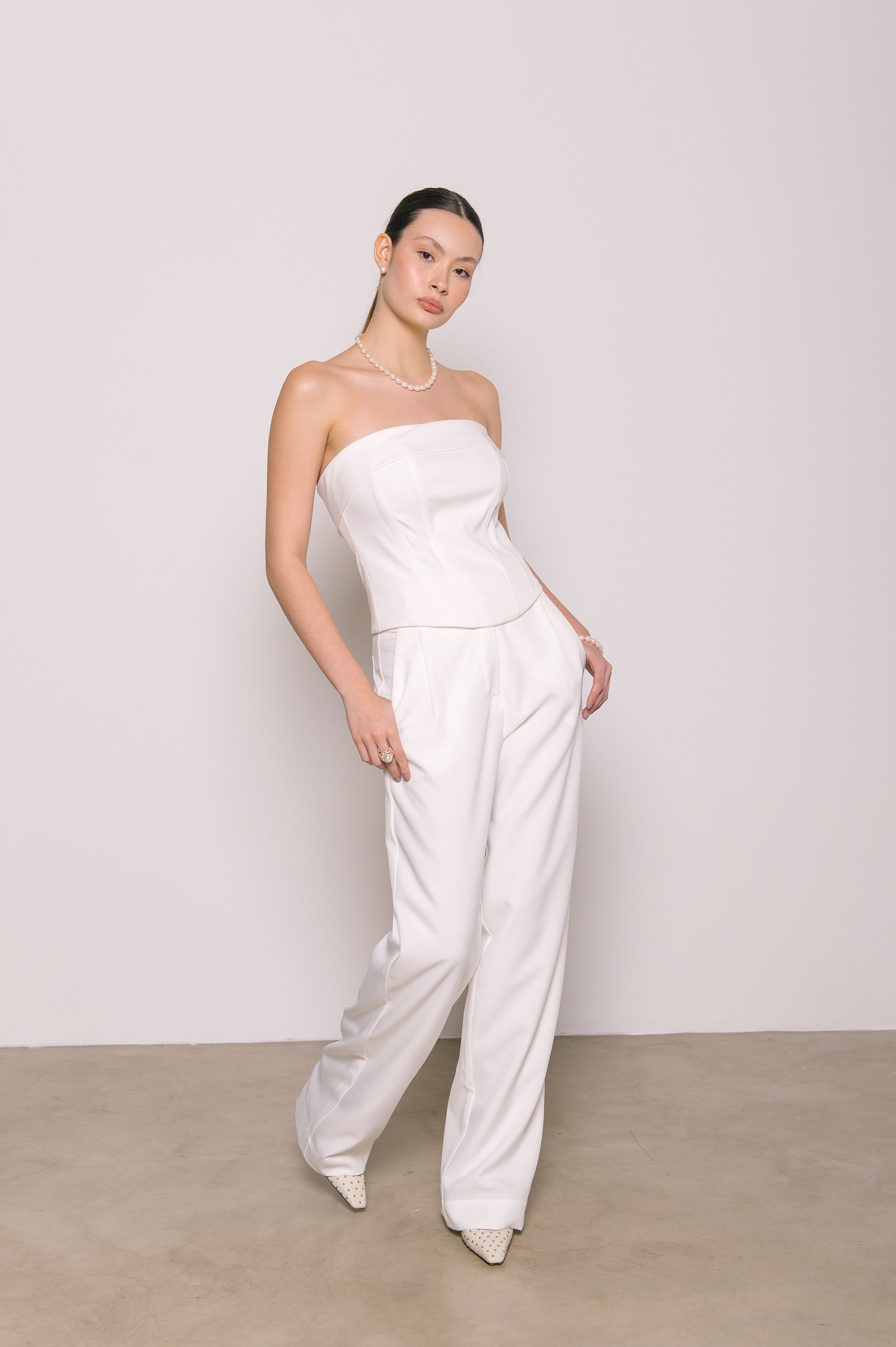 Calça Alfaiataria Cecília Off White Ällie