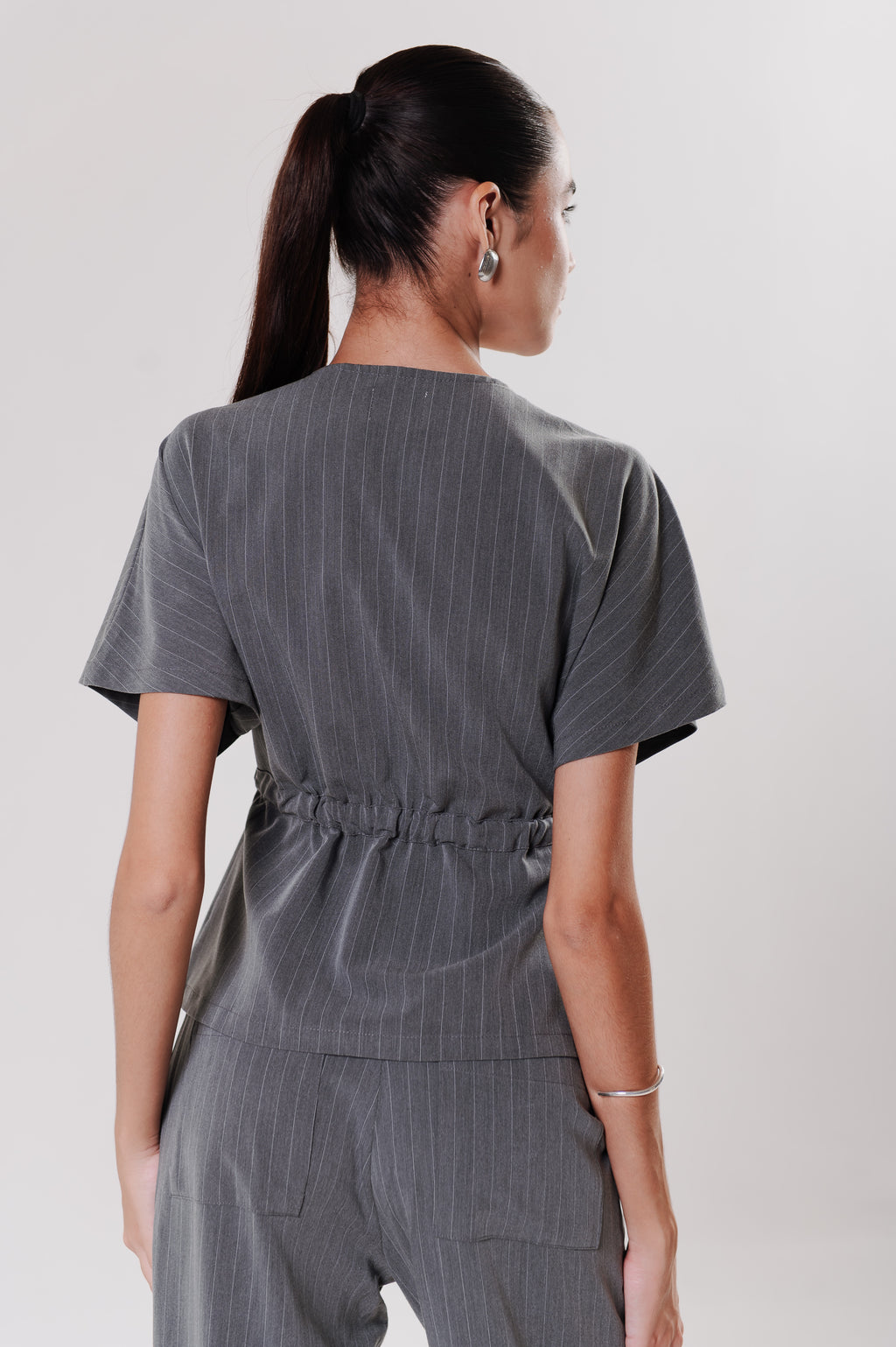 Blusa Alfaiataria Andy Risca Grafite Ällie