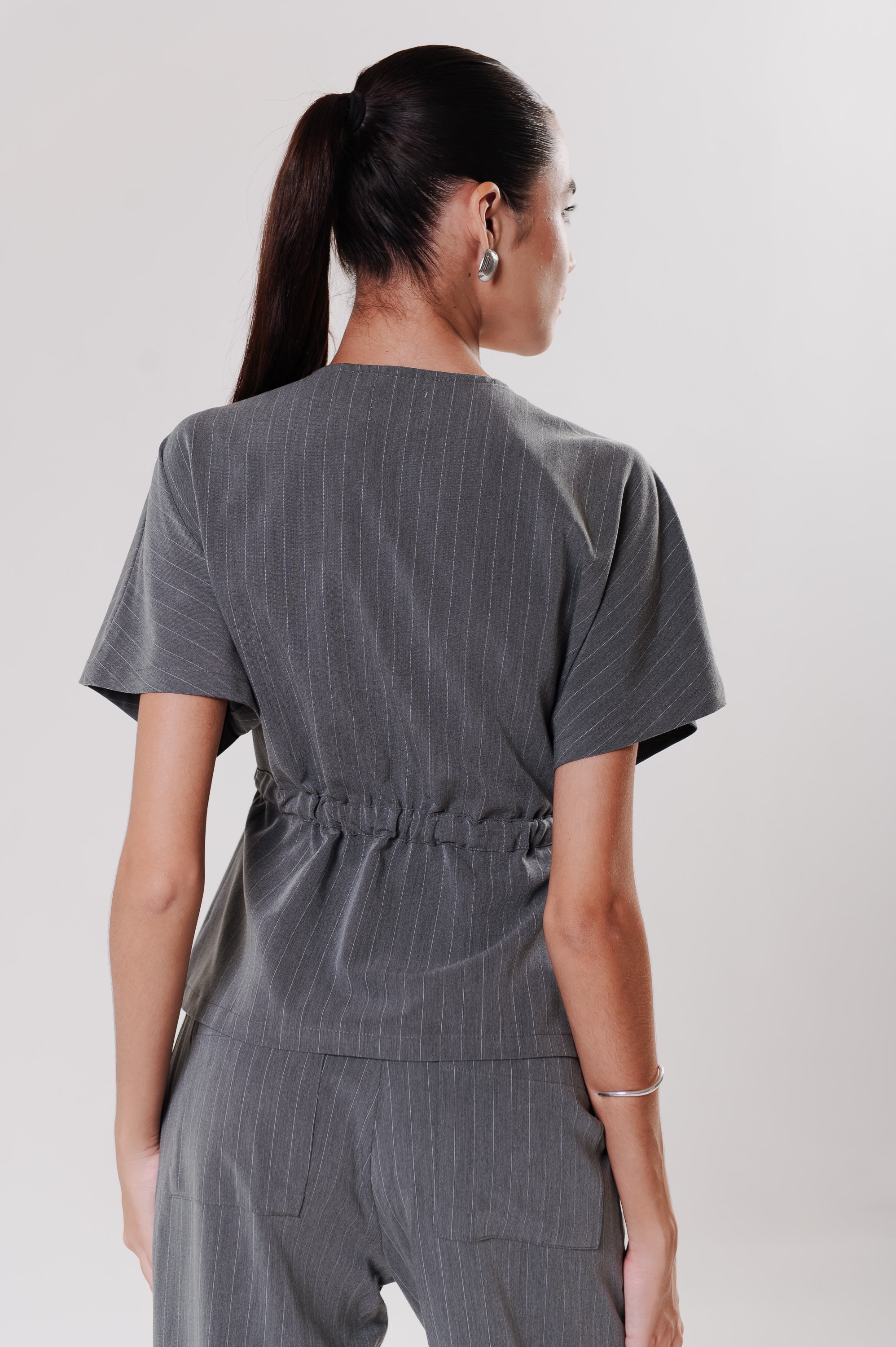 Blusa Alfaiataria Andy Risca Grafite Ällie
