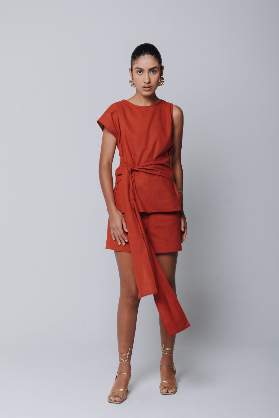 Blusa Amira Linho Vermelho Terra