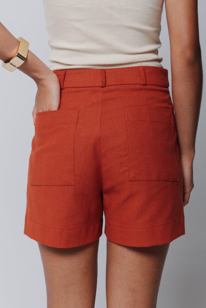 Short Fran Linho Vermelho Terra