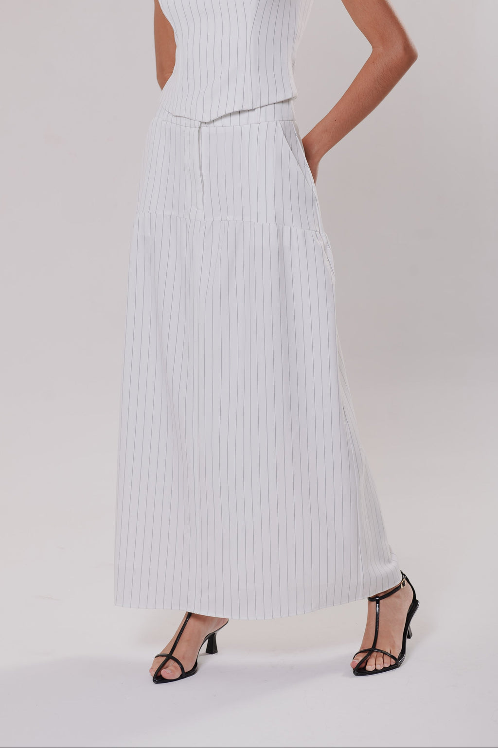 Saia Alfaiataria Emily Risca Off White Ällie