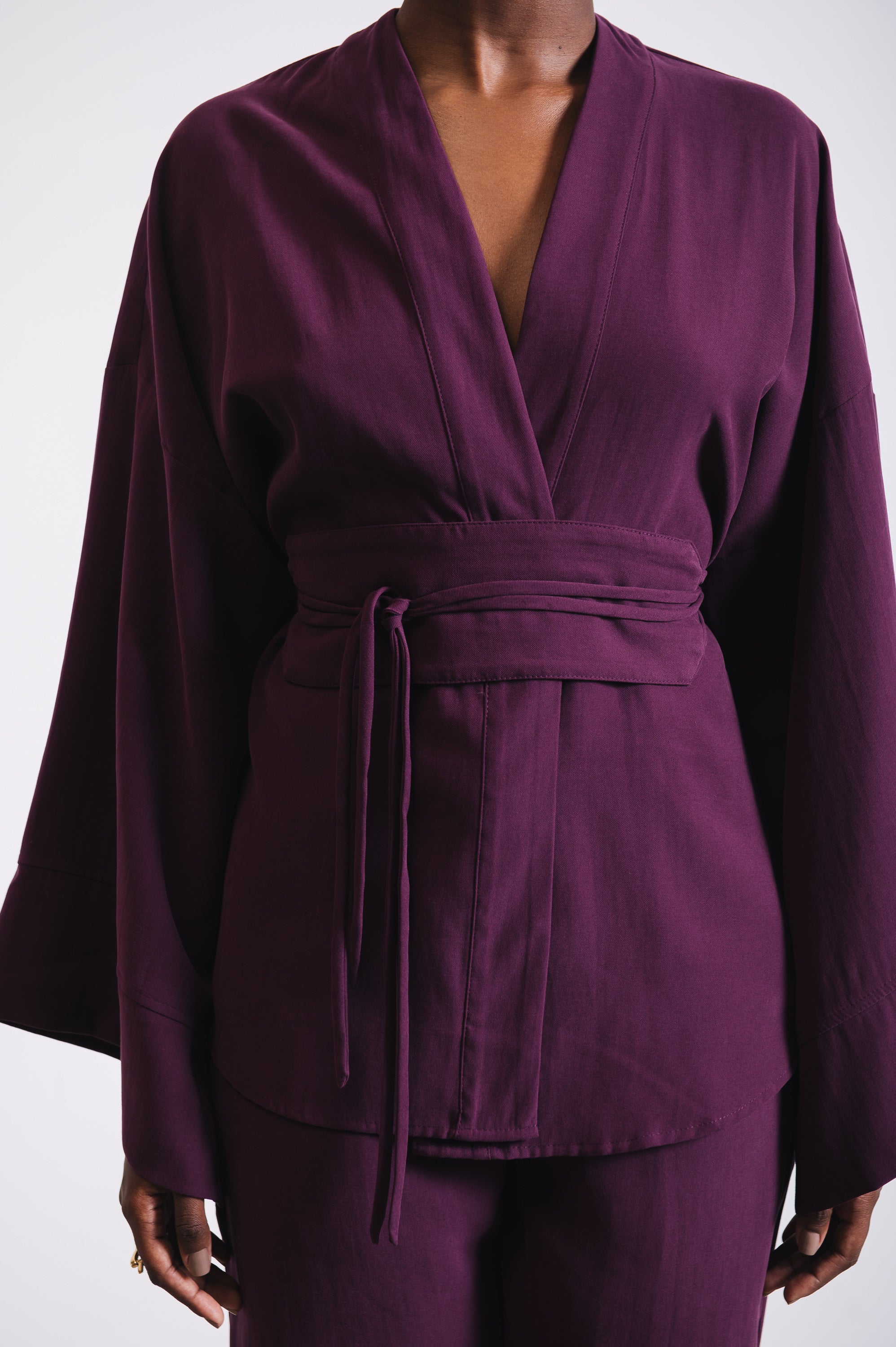 Kimono Alfaiataria Iara Uva Ällie