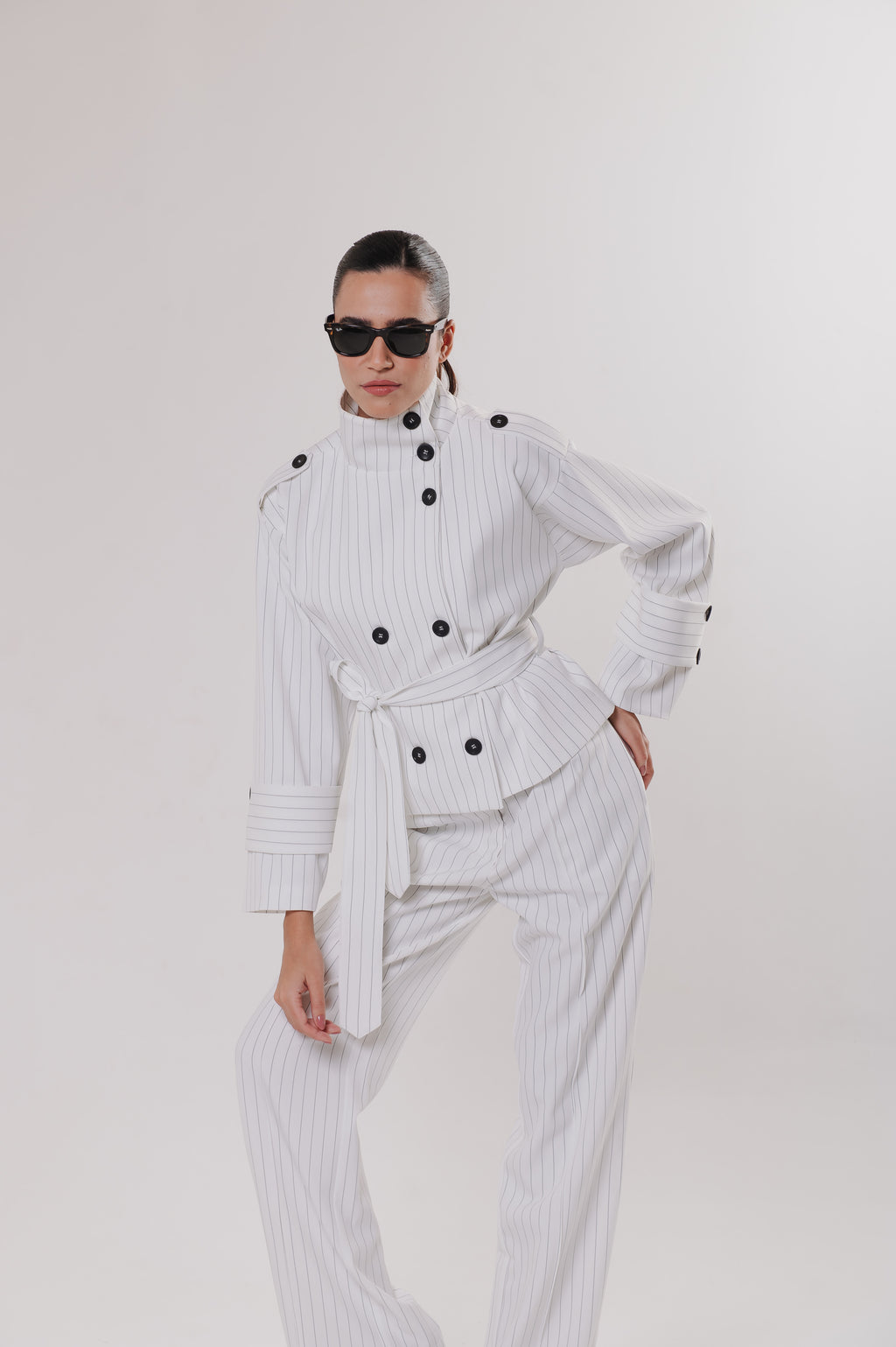 Trench Coat Alfaiataria Miranda Risca Off White Ällie (PRÉ-VENDA)