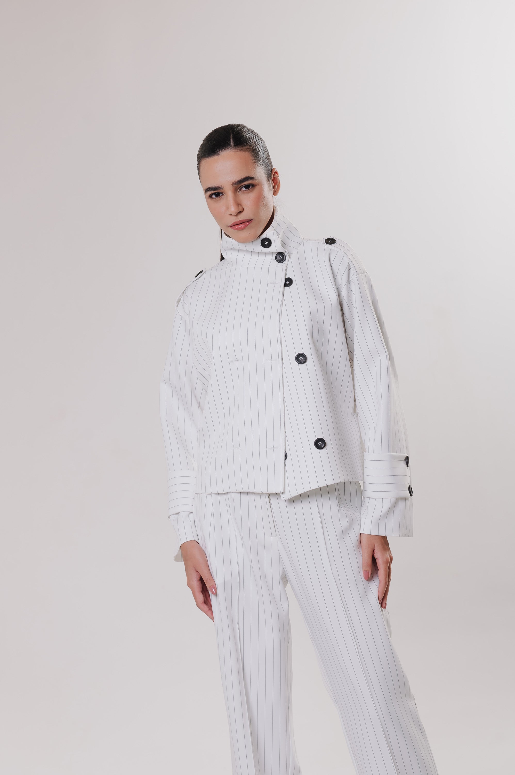 Trench Coat Alfaiataria Miranda Risca Off White Ällie (PRÉ-VENDA)
