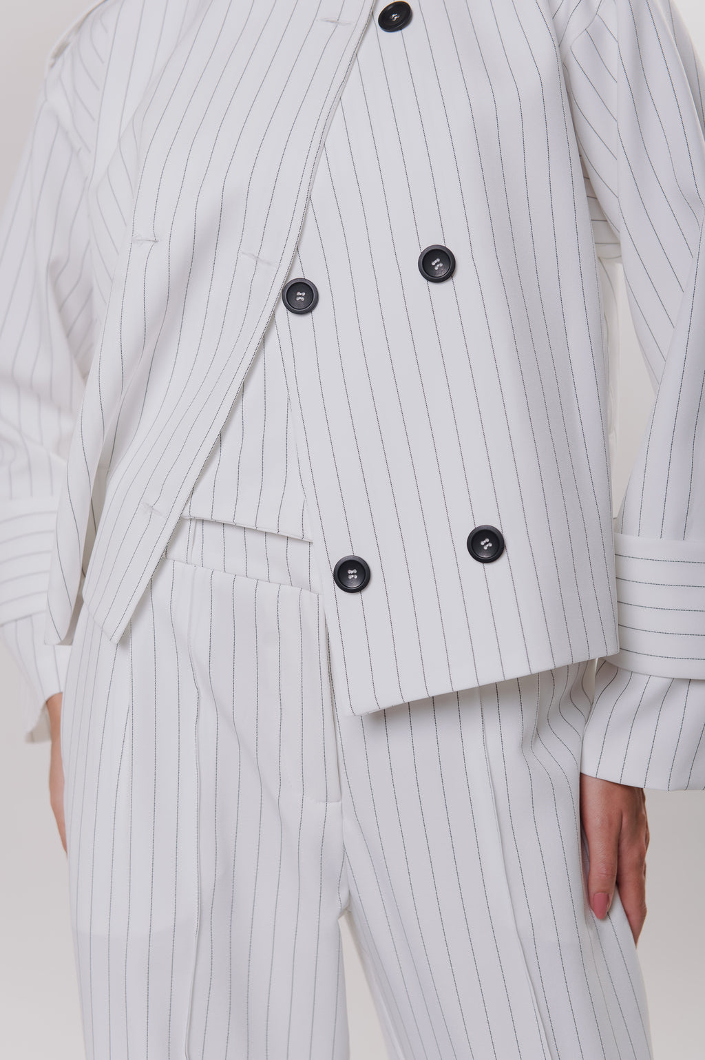 Trench Coat Alfaiataria Miranda Risca Off White Ällie (PRÉ-VENDA)