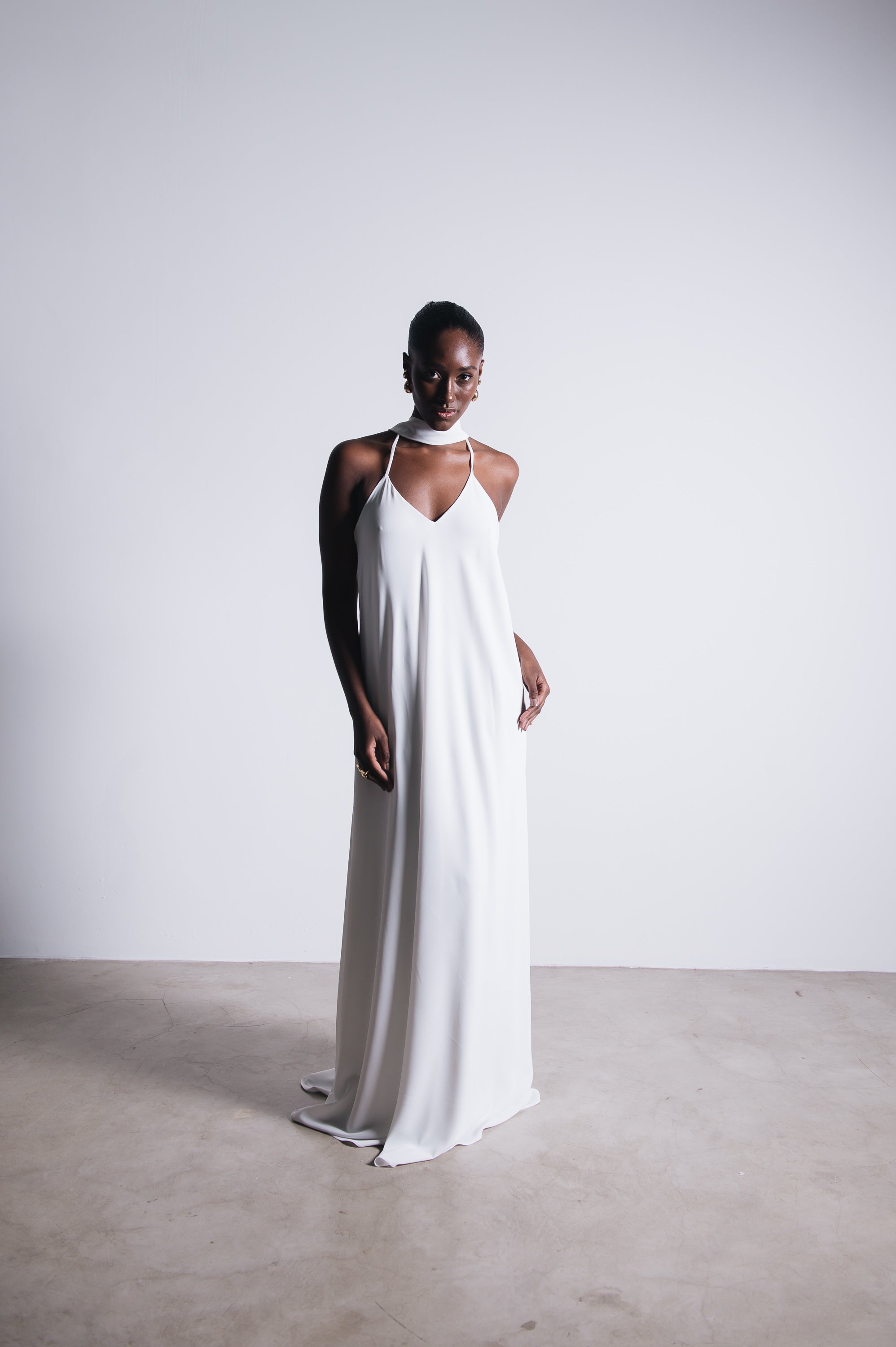 Vestido De Noiva Longo Alcinha Lorena Off White Ällie
