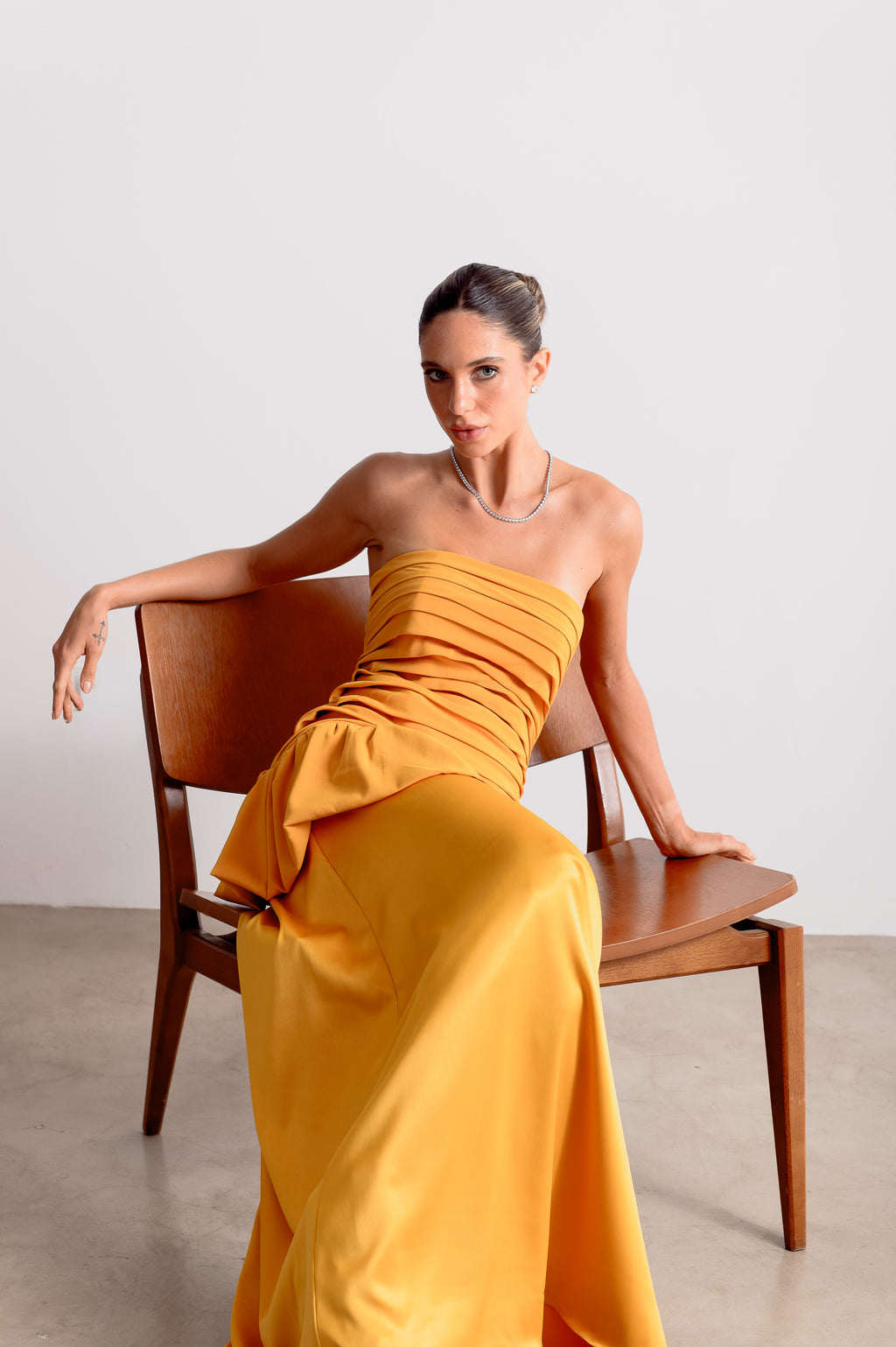 Vestido de Festa Rafaela Mostarda Ällie [ Pré-Venda ]