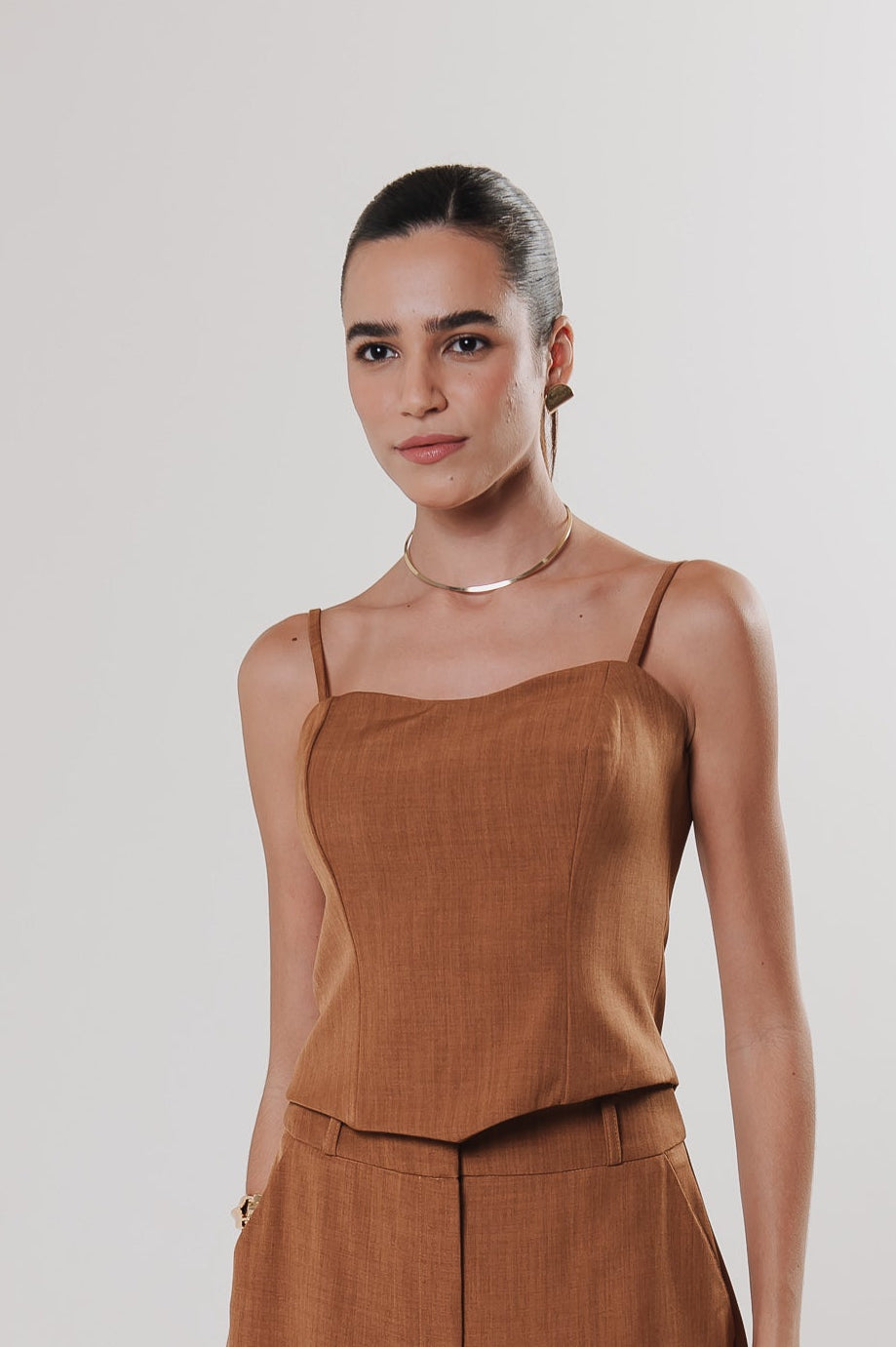 Saia Alfaiataria Emily Caramelo Ällie