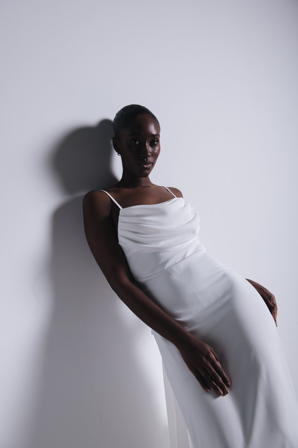 Vestido De Noiva Longo Fluido Zélia Off White Ällie