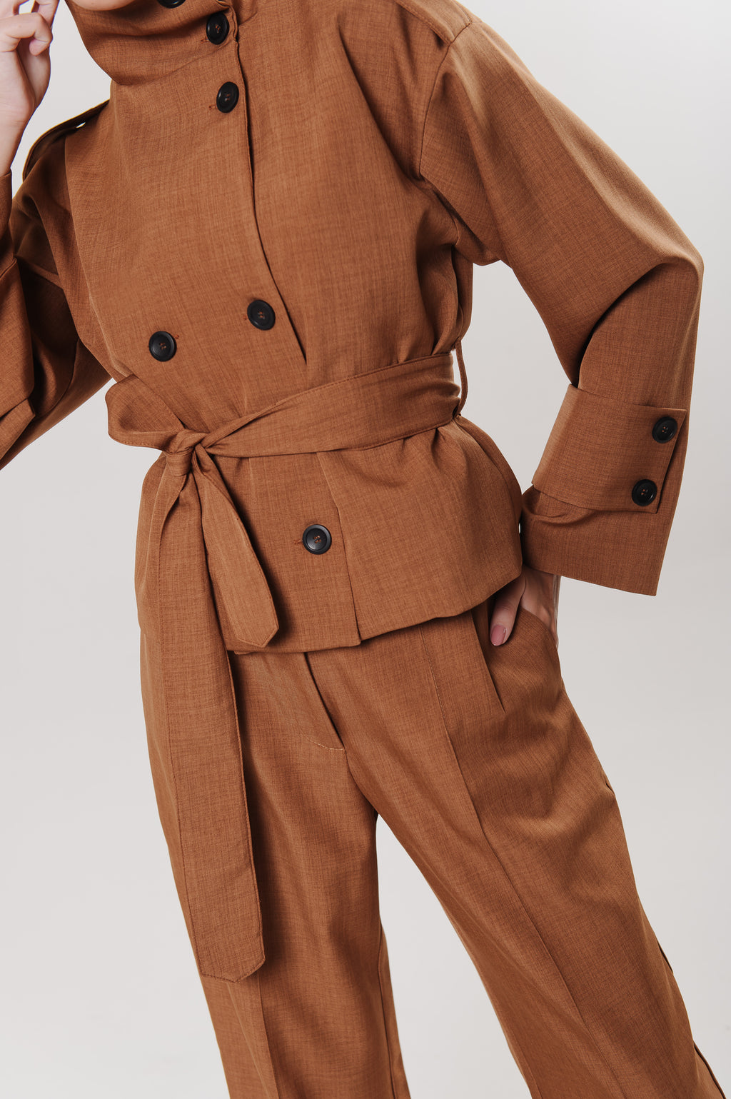 Trench Coat Alfaiataria Miranda Caramelo Ällie (PRÉ-VENDA)