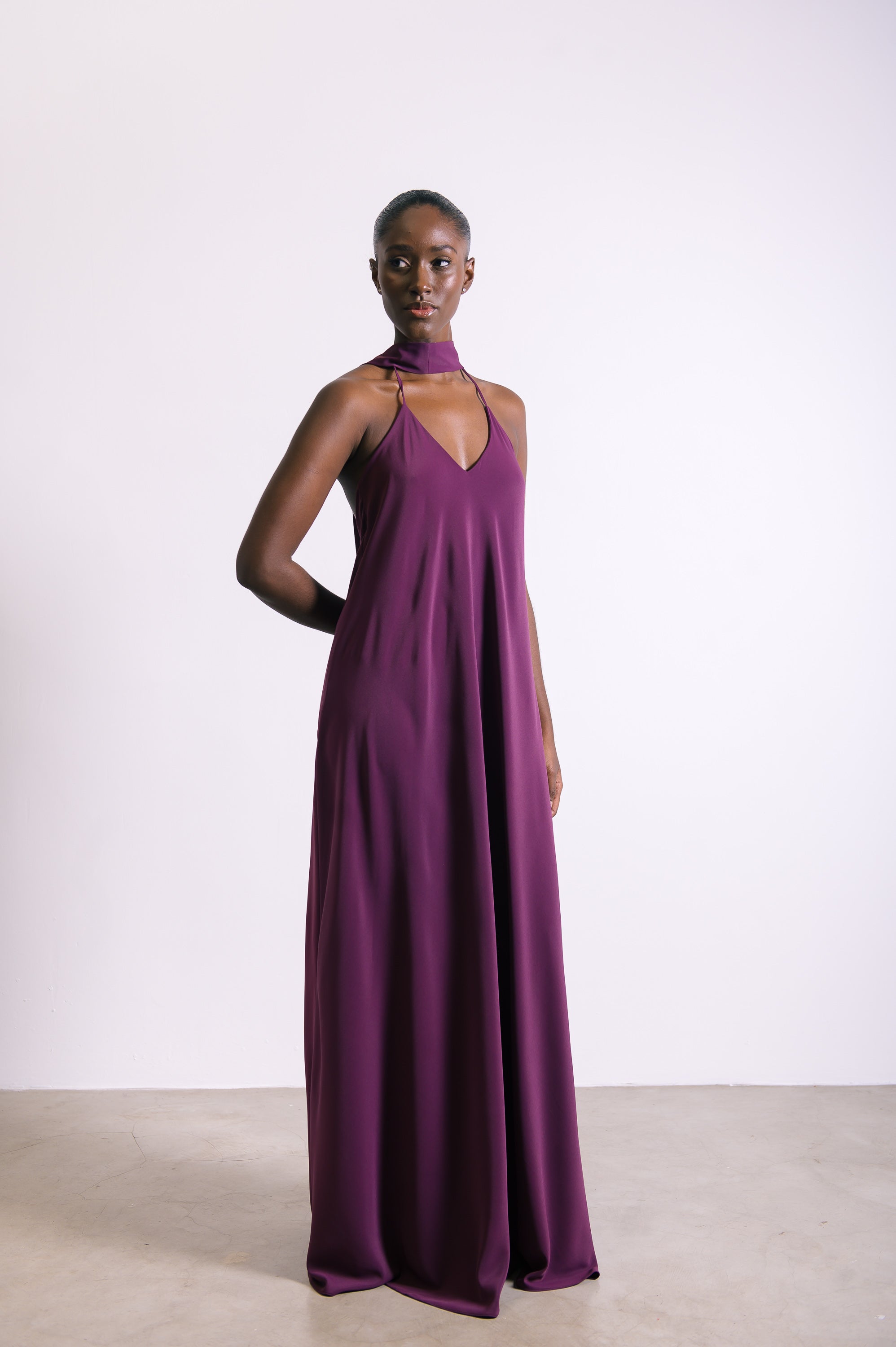 Vestido Longo Alcinha Lorena Uva Ällie