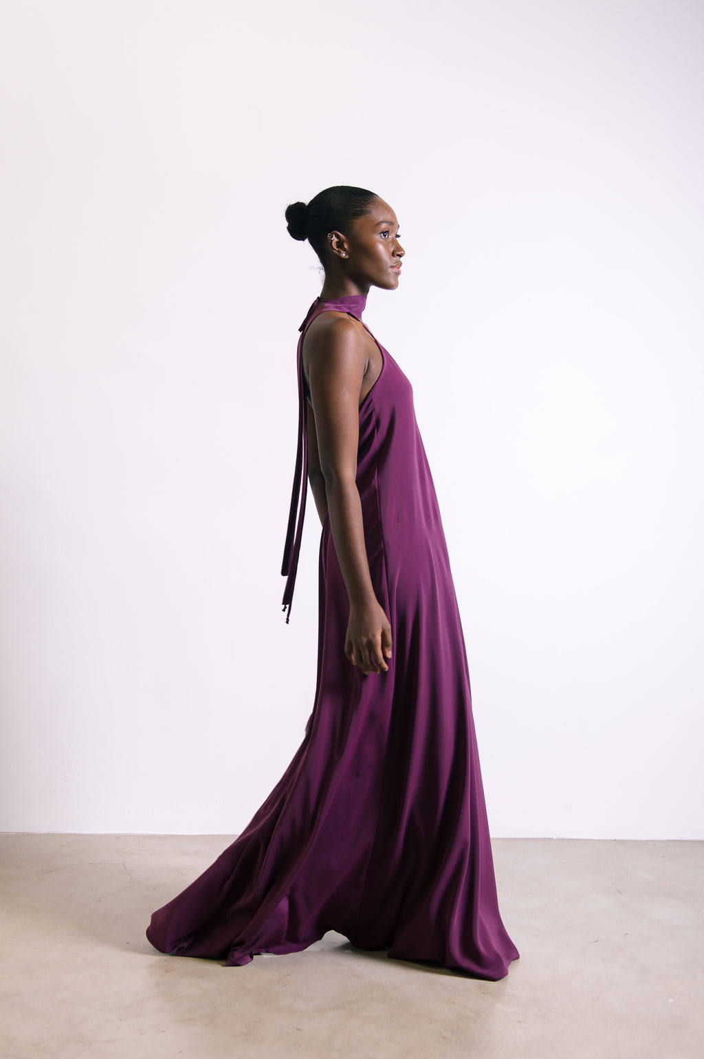 Vestido Longo Alcinha Lorena Uva Ällie