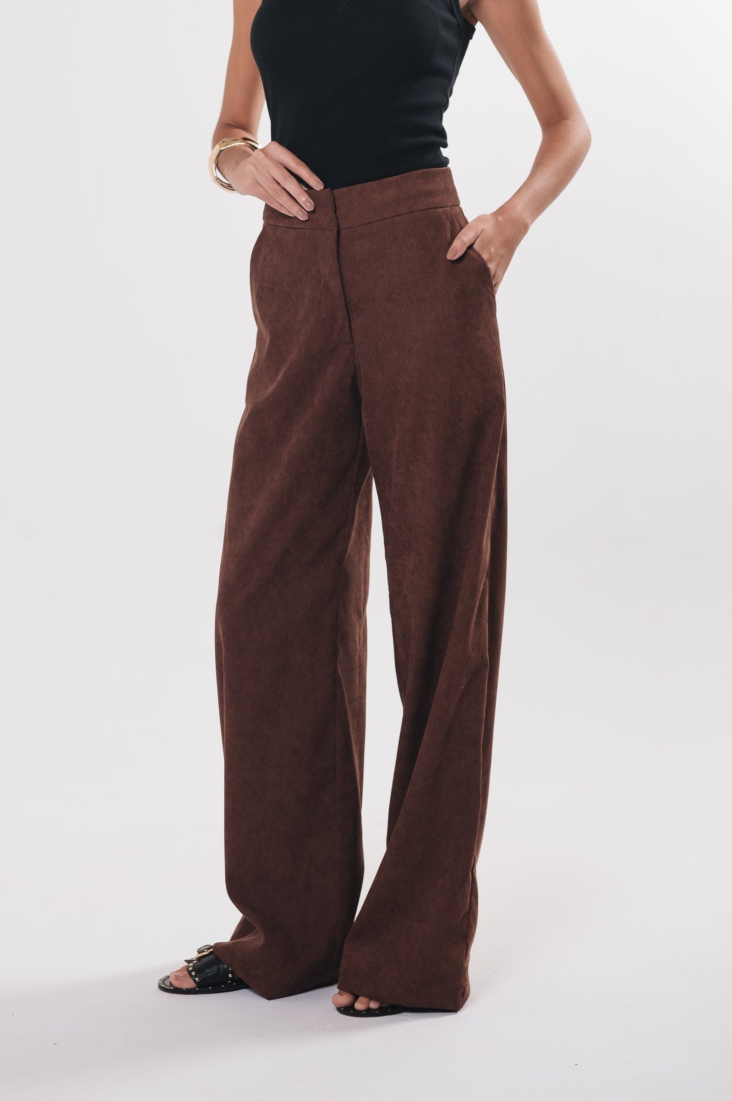Calça Pantalona Veludo New Safira Marrom Ällie