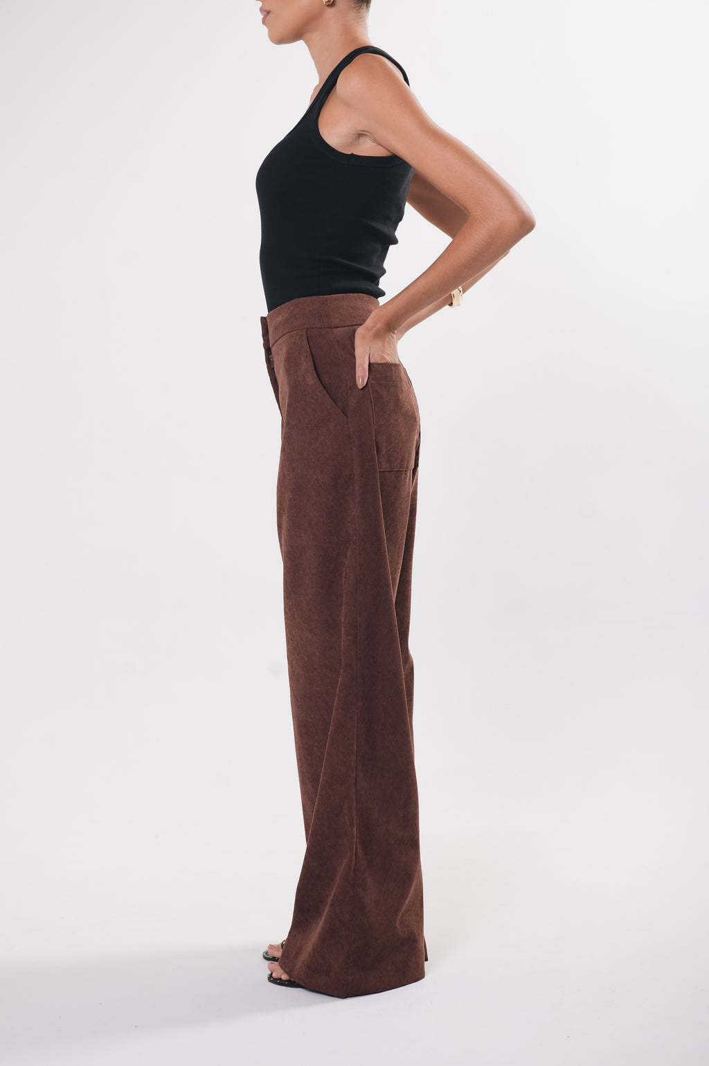 Calça Pantalona Veludo New Safira Marrom Ällie