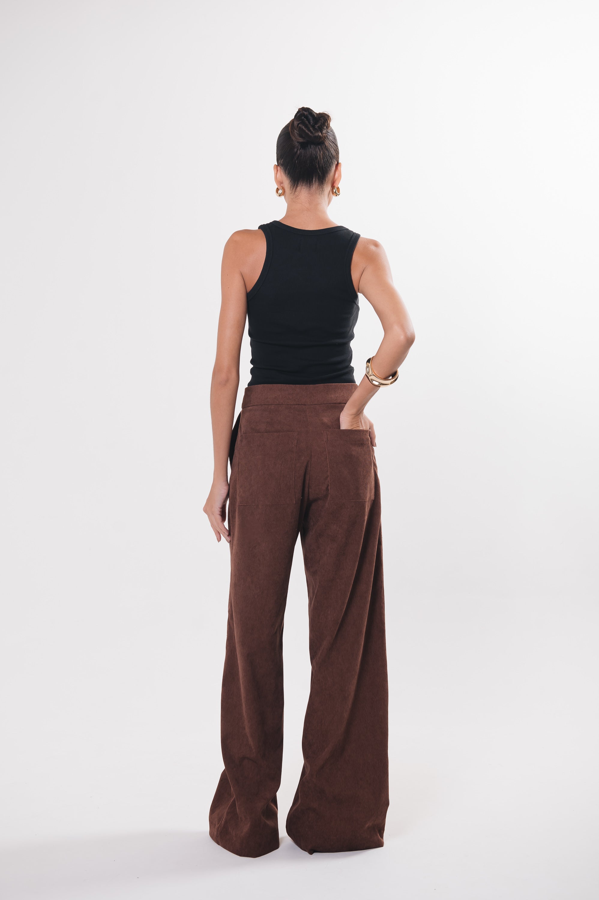 Calça Pantalona Veludo New Safira Marrom Ällie