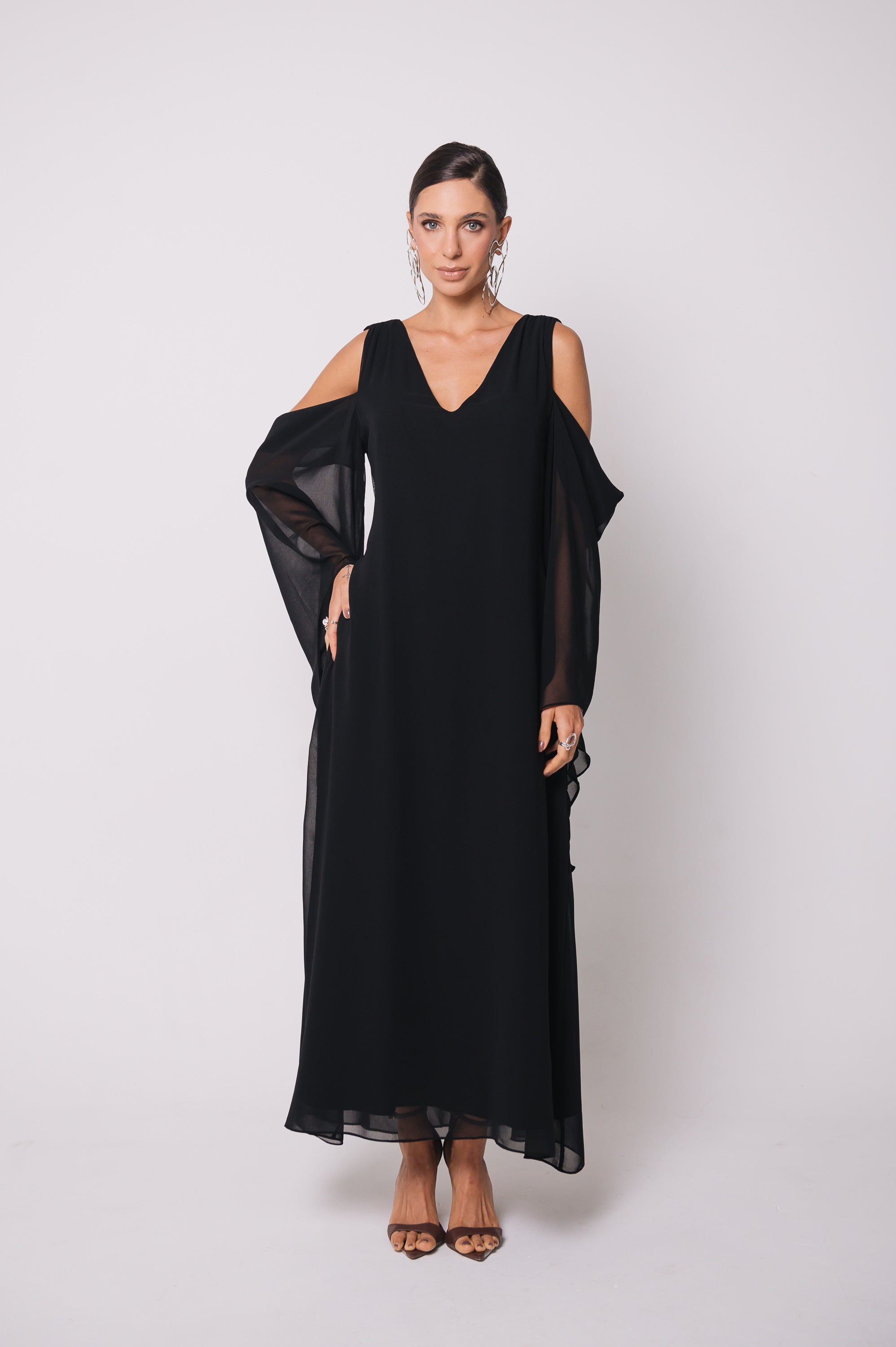 Vestido Fluido Recortes Caetana Preto Ällie