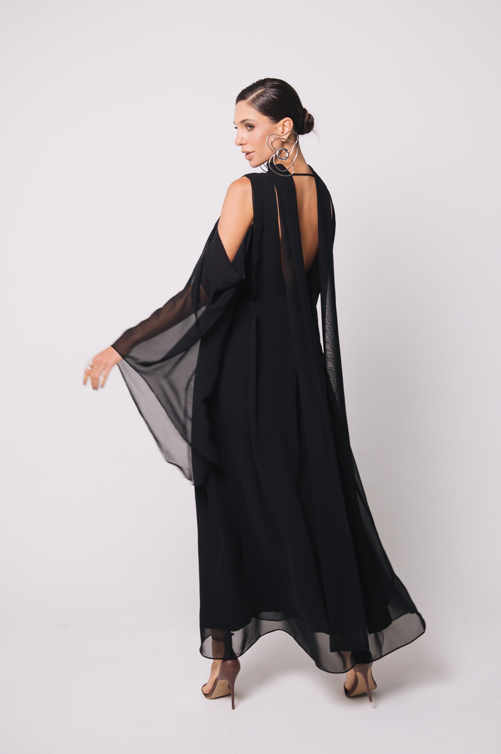 Vestido Fluido Recortes Caetana Preto Ällie
