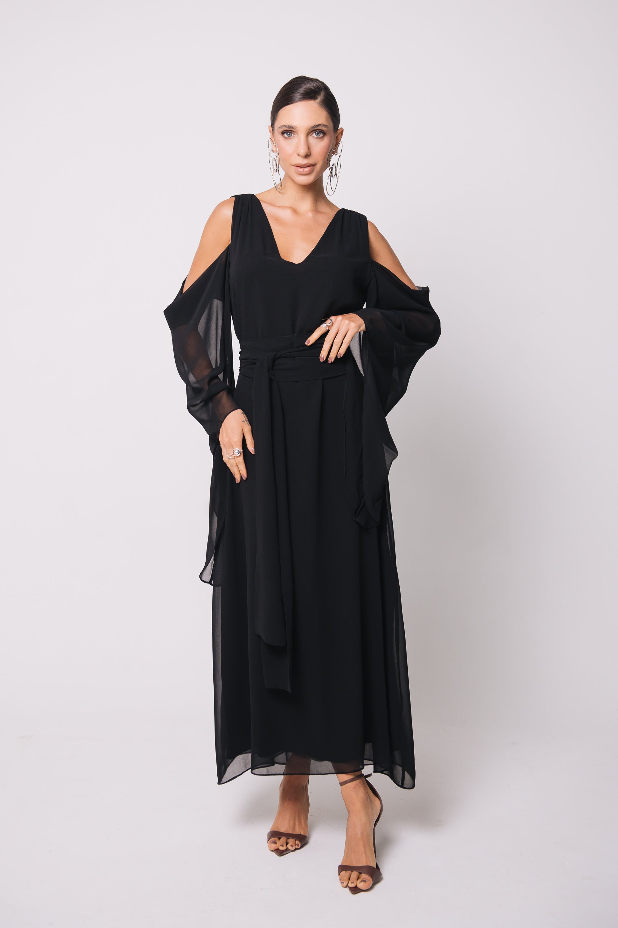 Vestido Fluido Recortes Caetana Preto Ällie