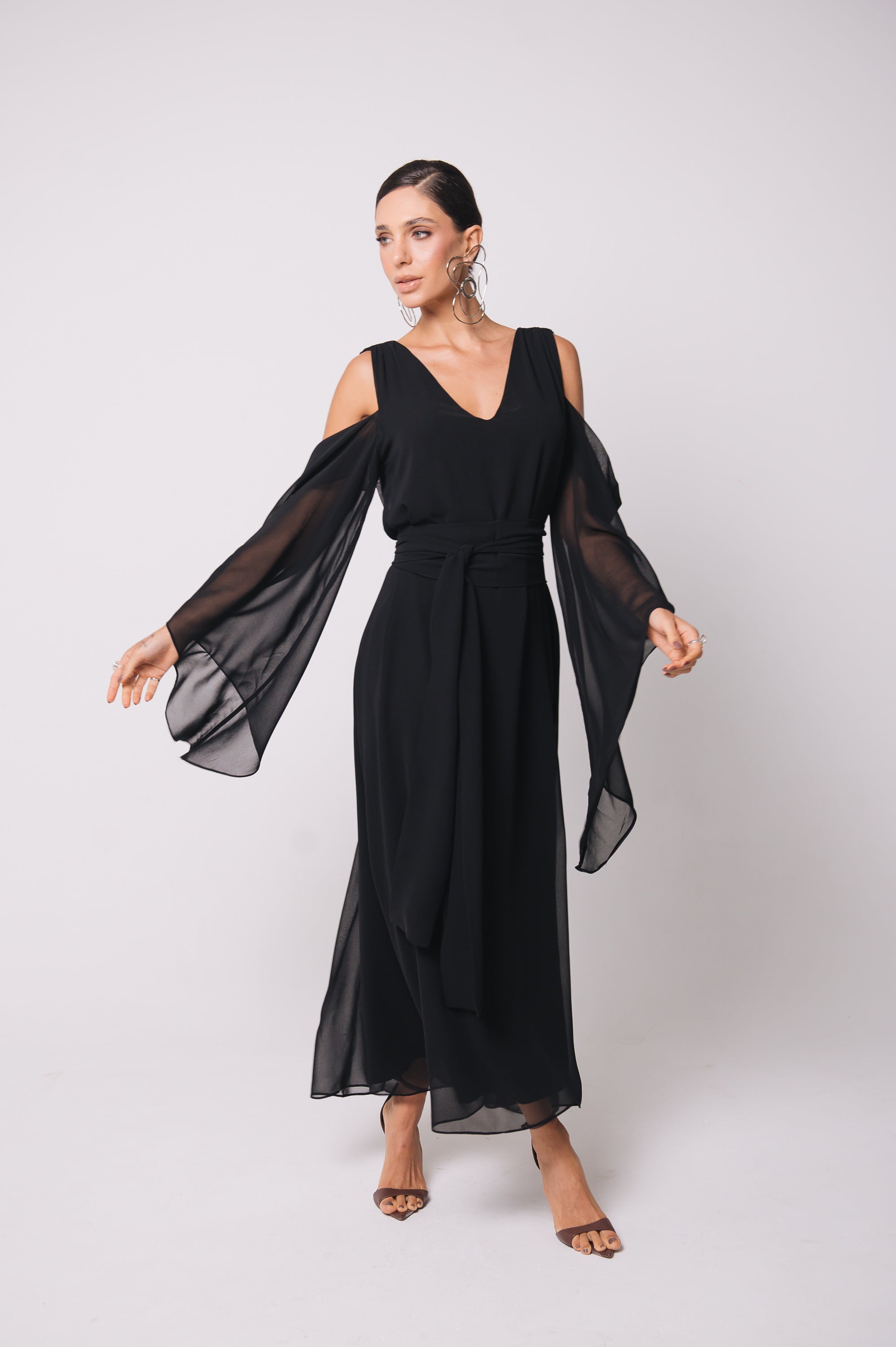 Vestido Fluido Recortes Caetana Preto Ällie