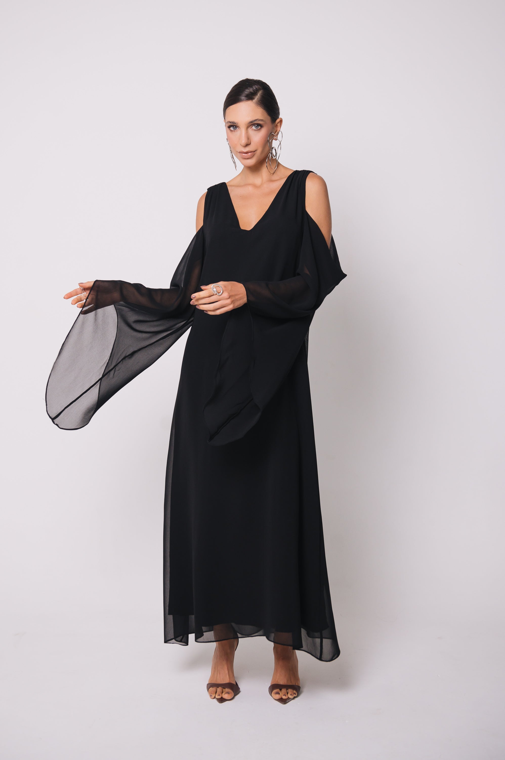 Vestido Fluido Recortes Caetana Preto Ällie