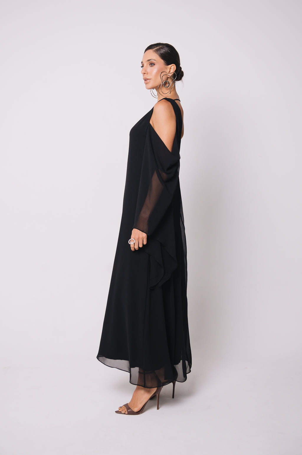 Vestido Fluido Recortes Caetana Preto Ällie