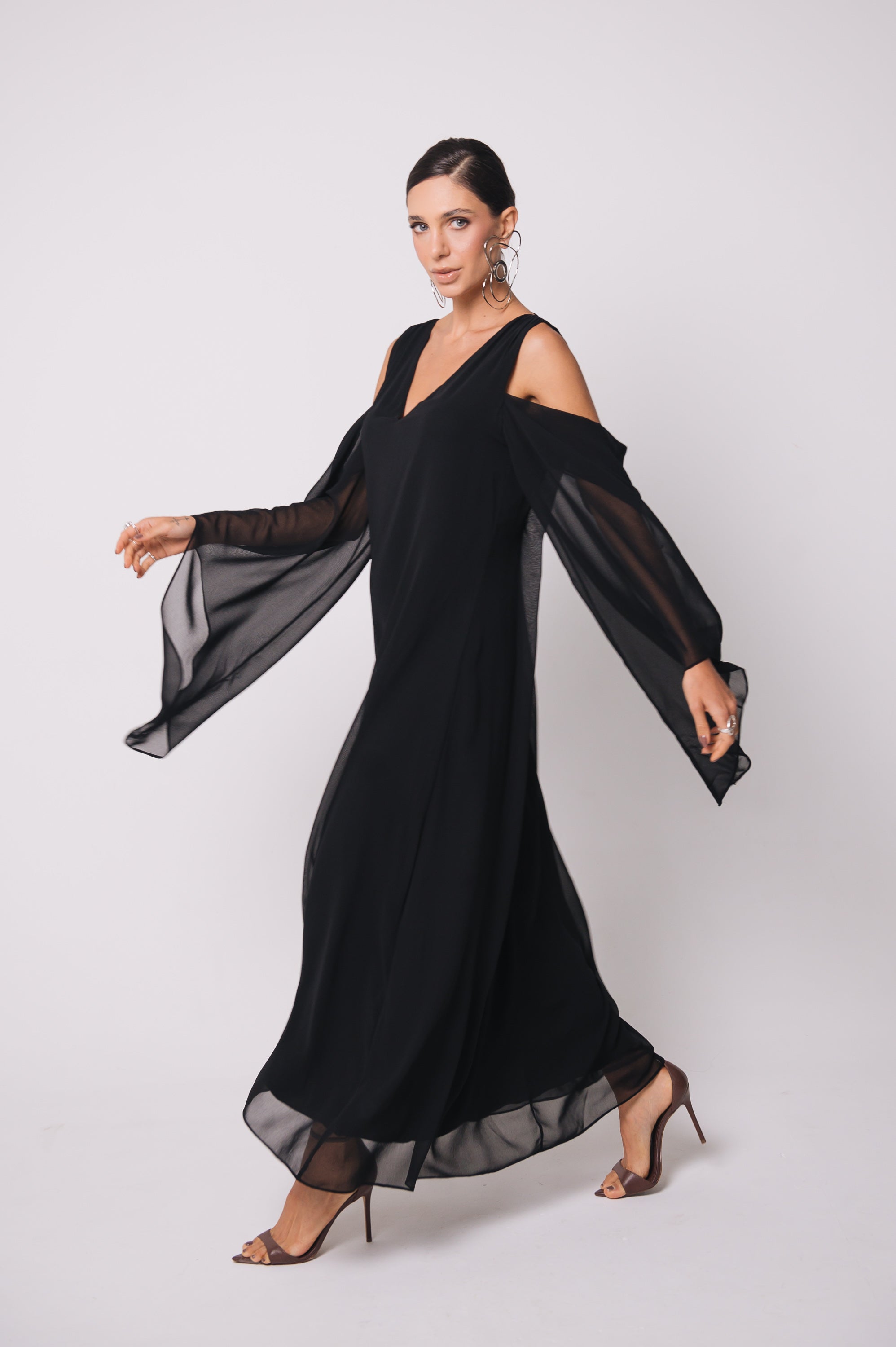 Vestido Fluido Recortes Caetana Preto Ällie