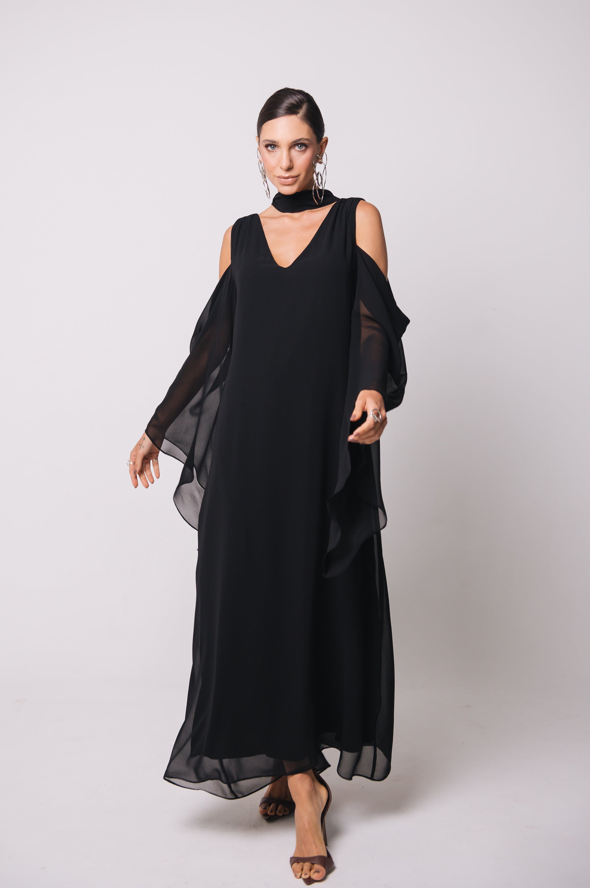 Vestido Fluido Recortes Caetana Preto Ällie