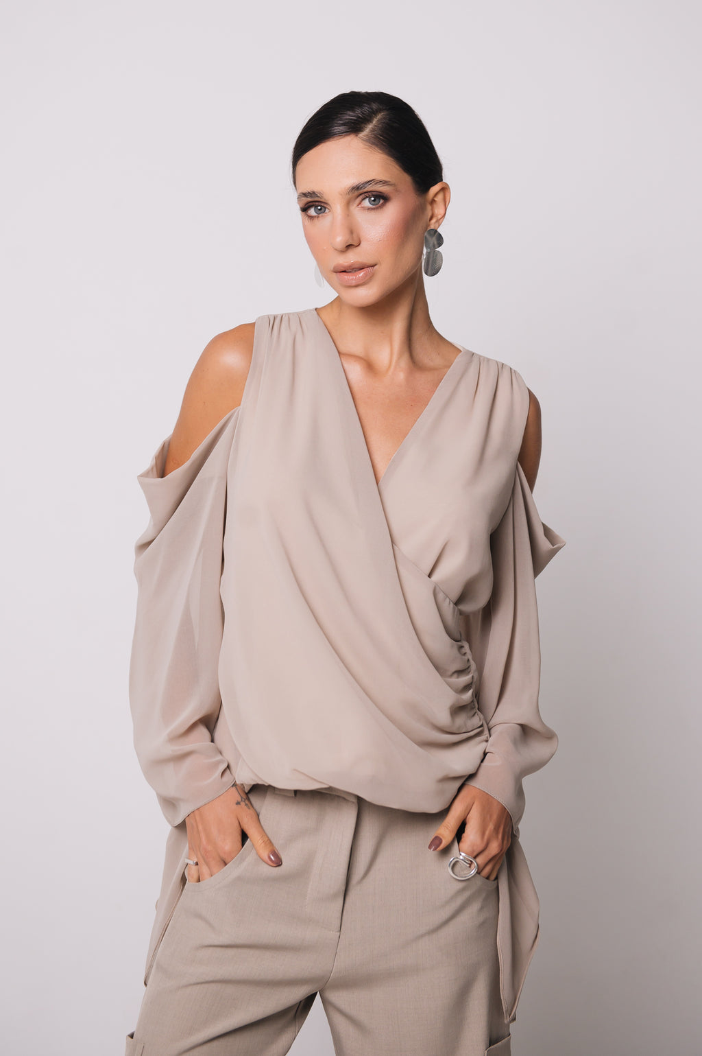 Blusa Fluida Recortes Charlotte Fendi Ällie