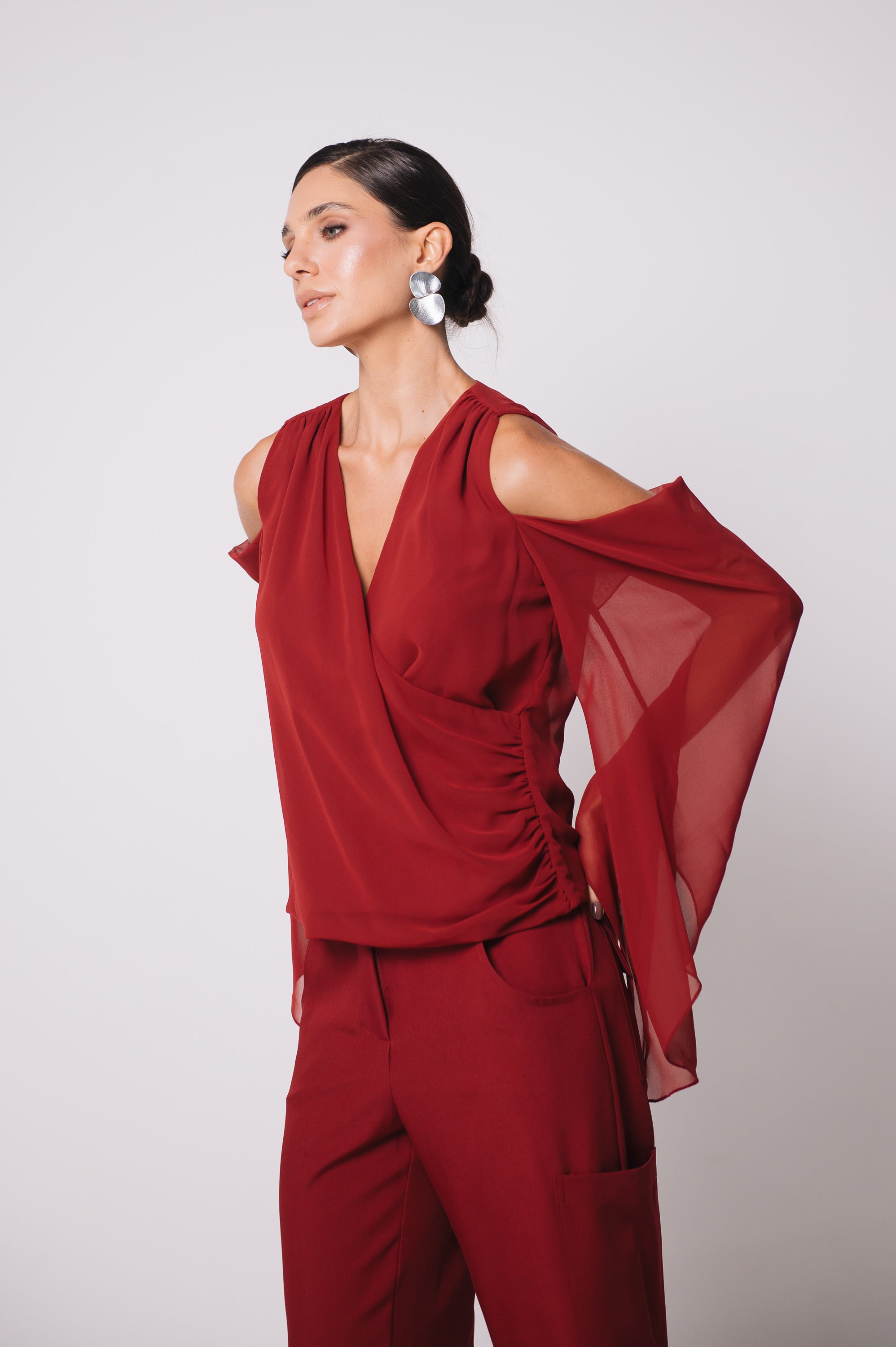 Blusa Fluida Recortes Charlotte Cereja Ällie