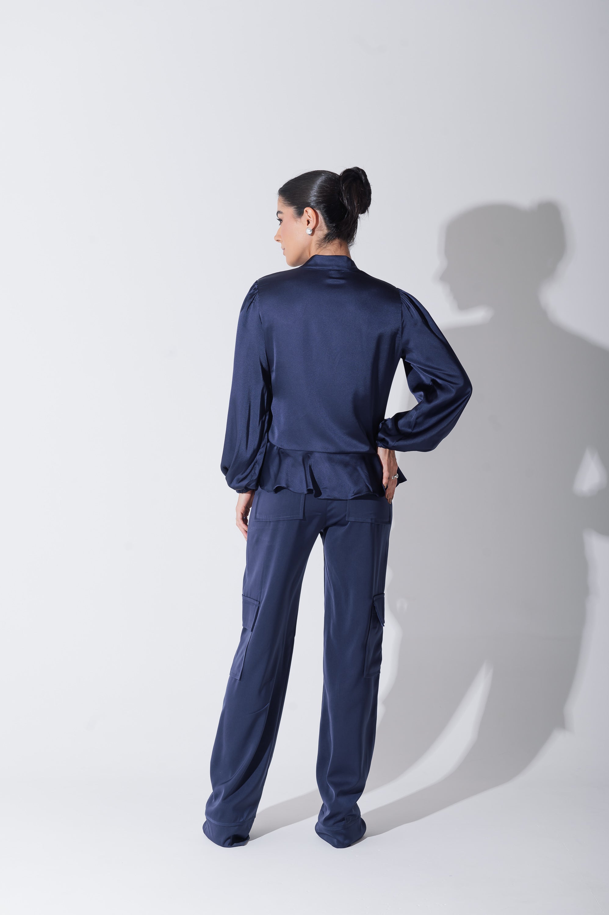 Camisa Acetinada Lisandra Azul Marinho Saphir