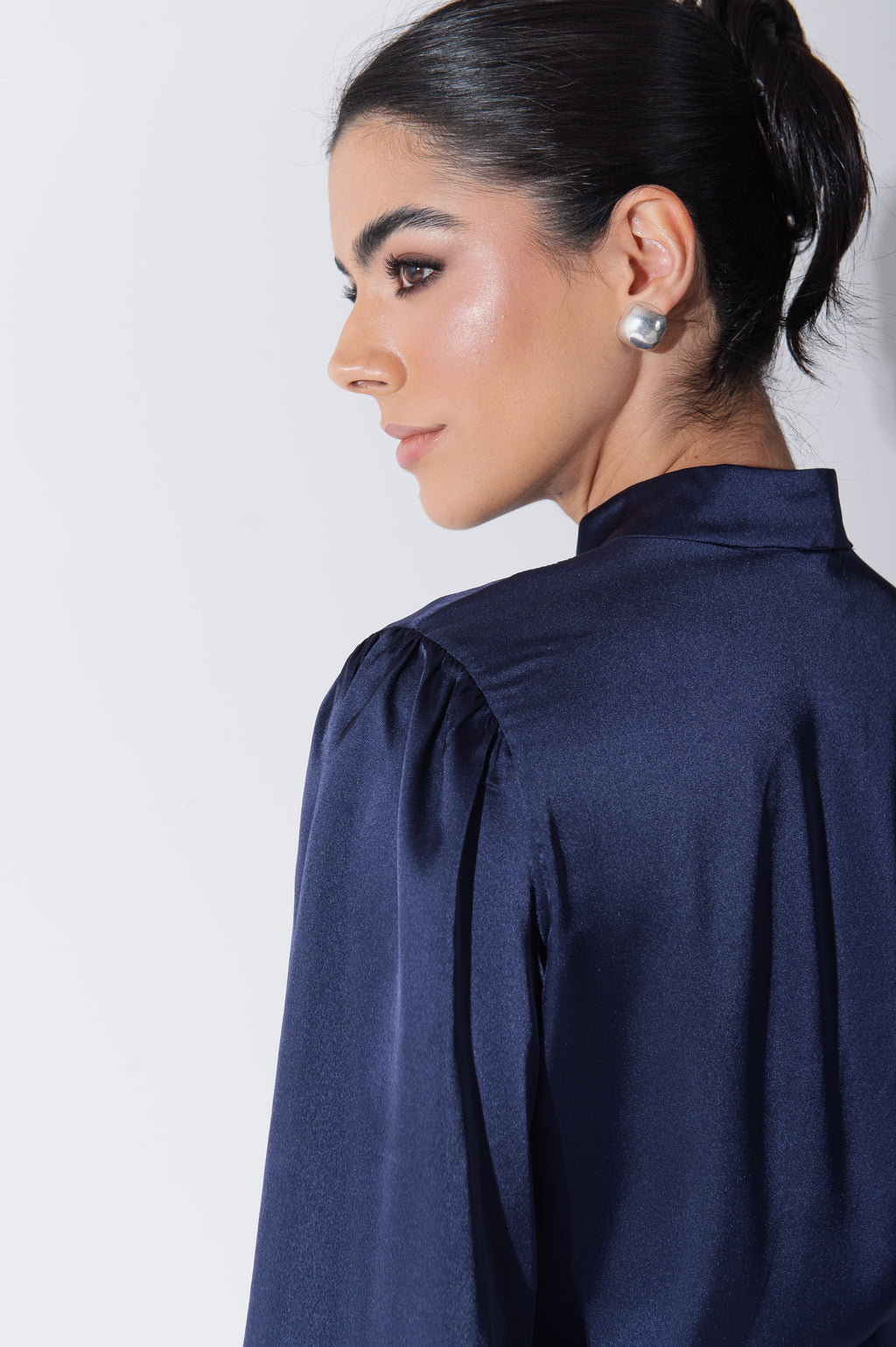 Camisa Acetinada Lisandra Azul Marinho Saphir