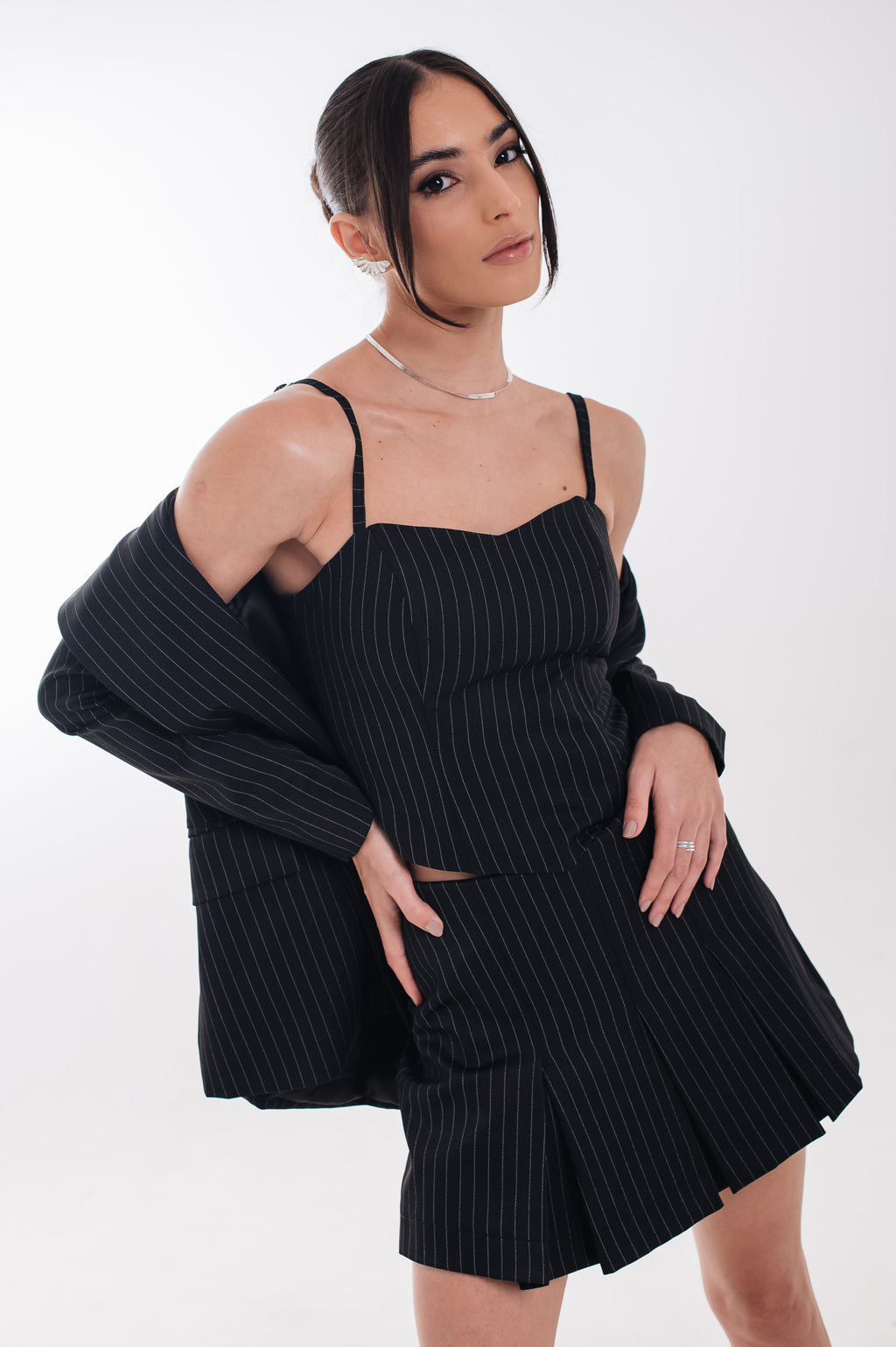 Short Saia Risca de Giz Anina Preto Ällie