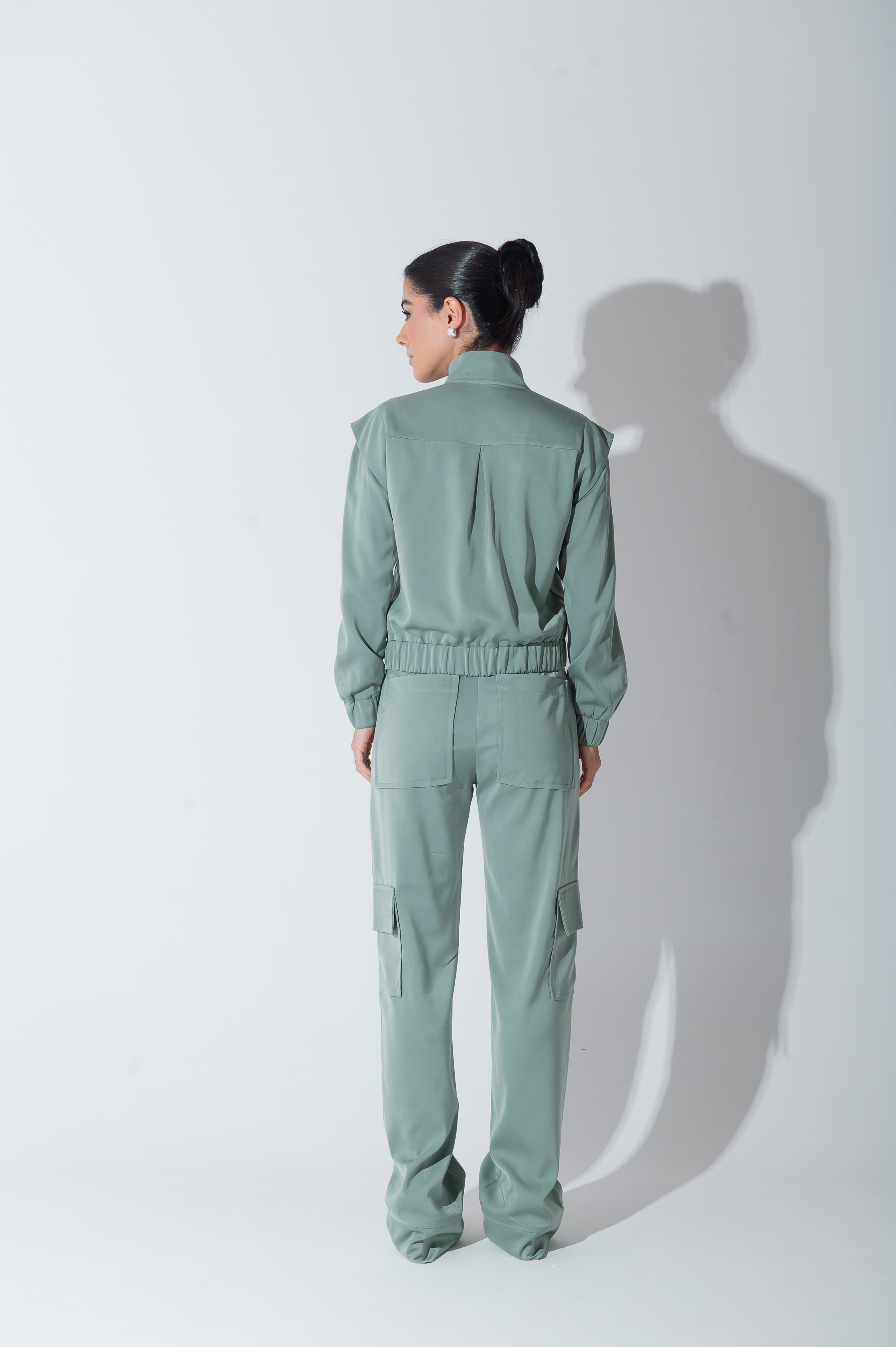 Calça Cargo Alfaiataria Brunelle Verde Menta Saphir