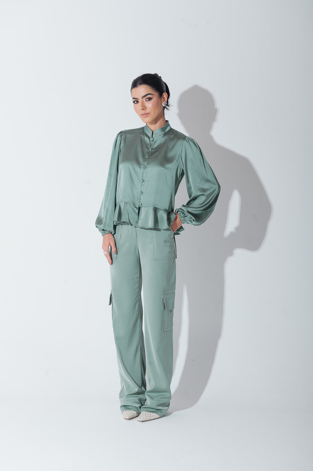 Camisa Acetinada Lisandra Verde Menta Saphir