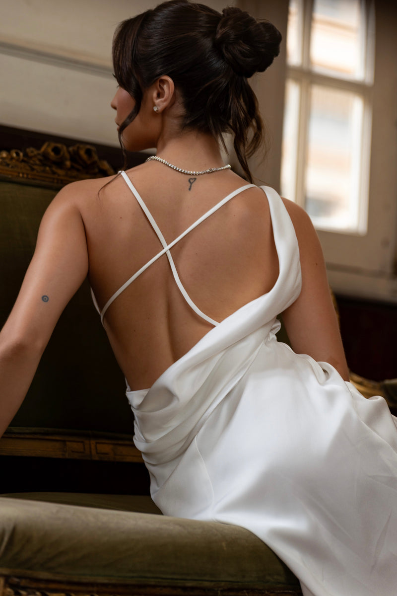 Vestido Longo Decote Degagê Júlia Off White Ällie - foto adicional 1