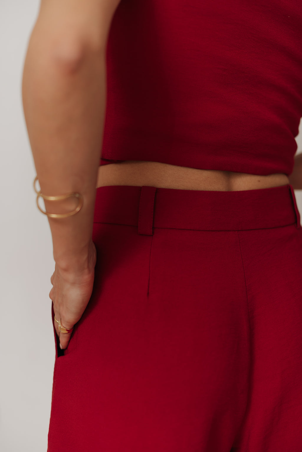 Short Alfaiataria Mia Cereja Saphir