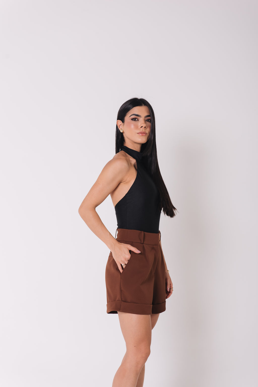 Short Alfaiataria Barra Italiana Mary Marrom Saphir