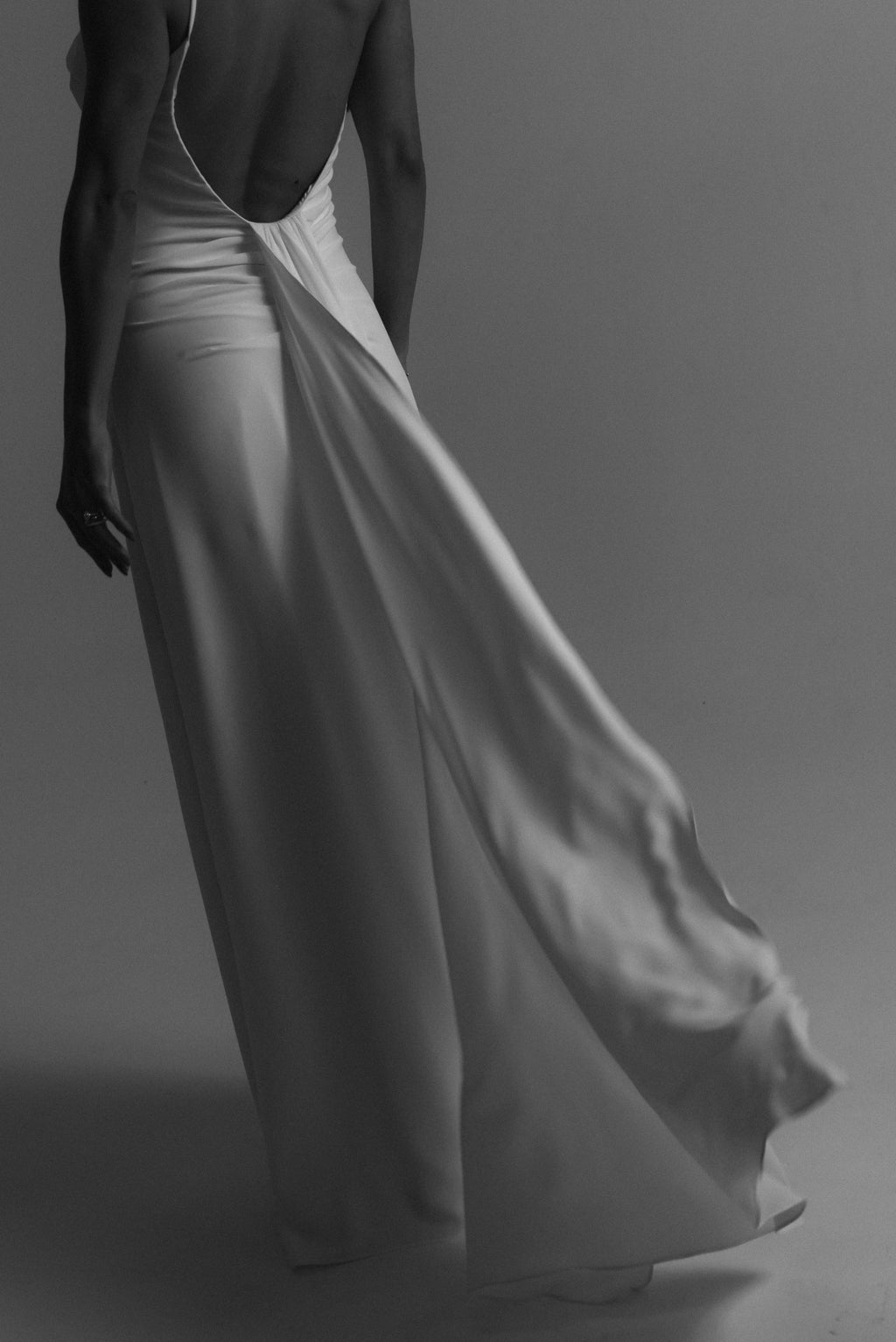 Vestido Longo Fluido Zélia Off White Ällie