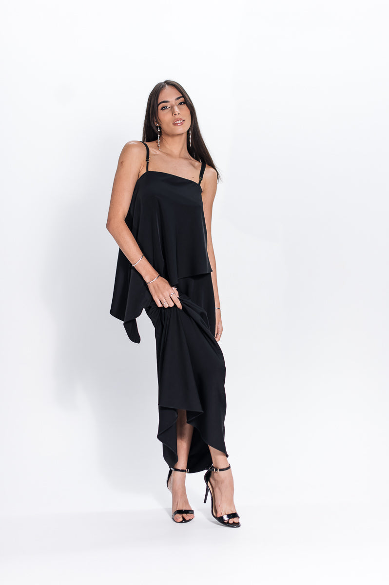 Blusa Assimétrica Rogéria Preta Ällie