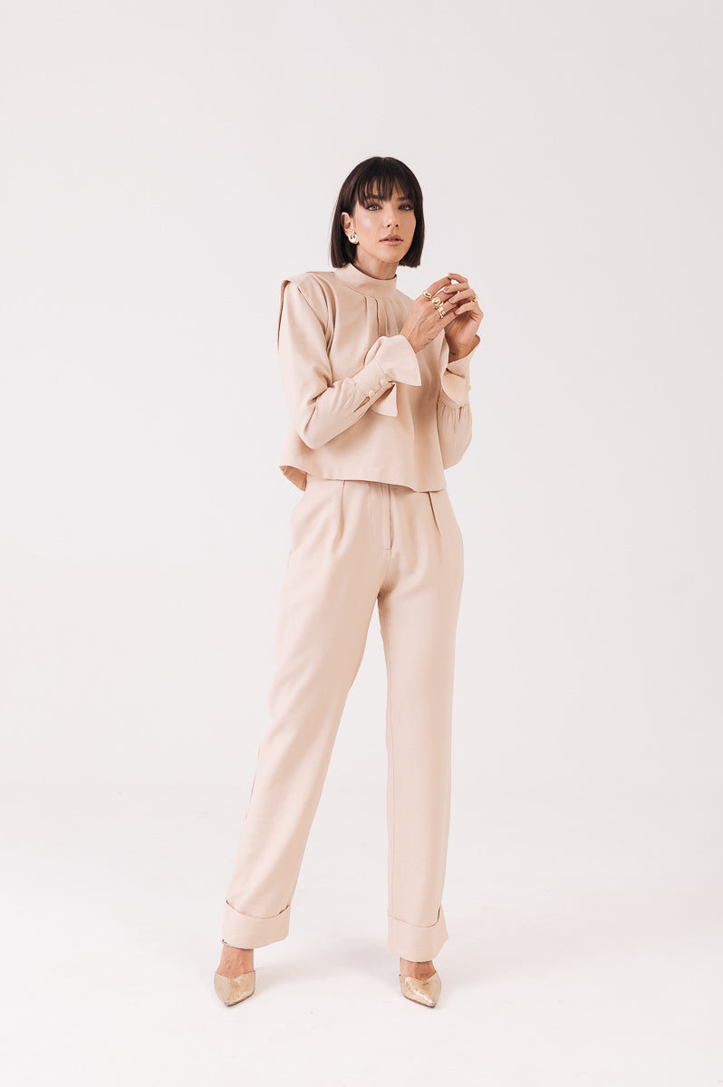 Blusa Alfaiataria Ombreira Cíntia Creme Ällie