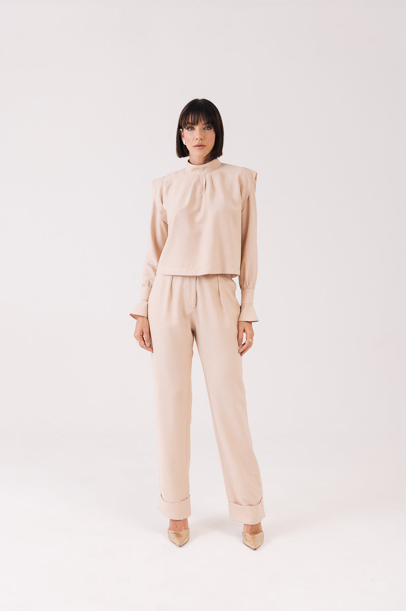 Blusa Alfaiataria Ombreira Cíntia Creme Ällie