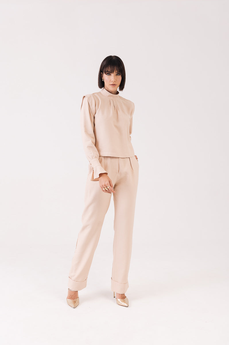 Blusa Alfaiataria Ombreira Cíntia Creme Ällie
