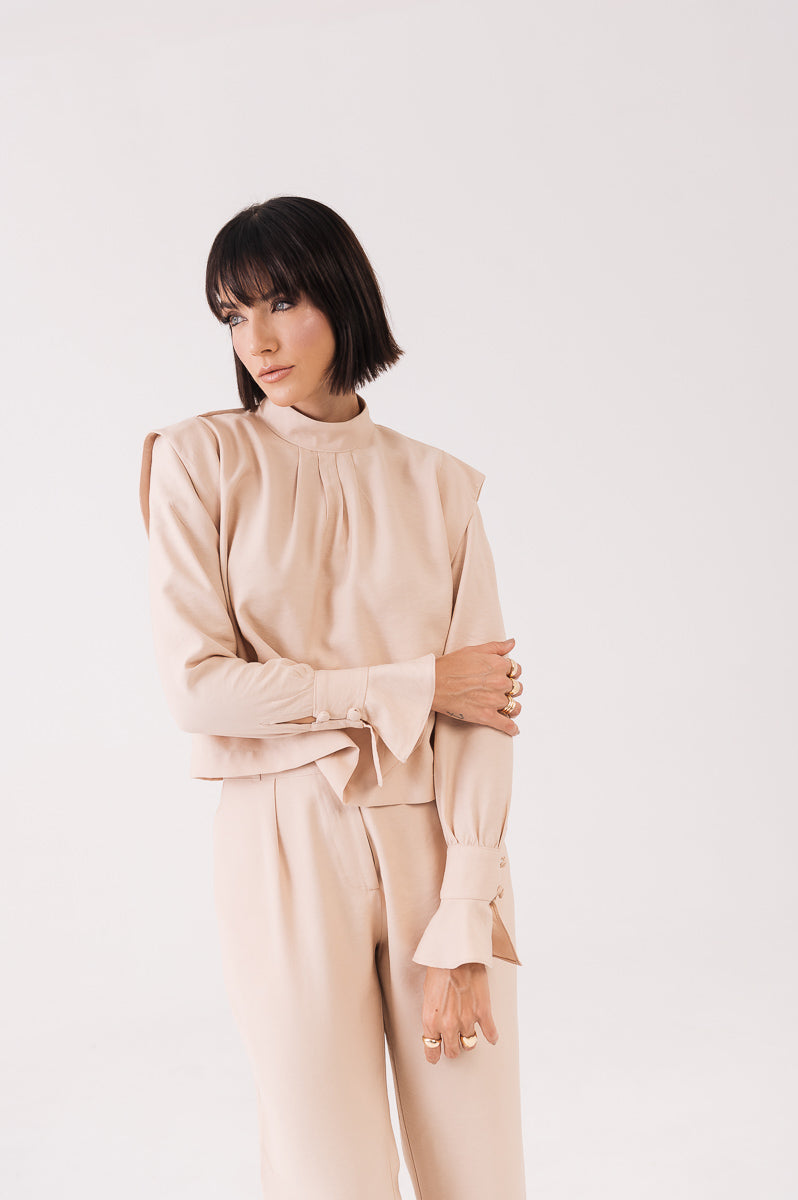 Blusa Alfaiataria Ombreira Cíntia Creme Ällie