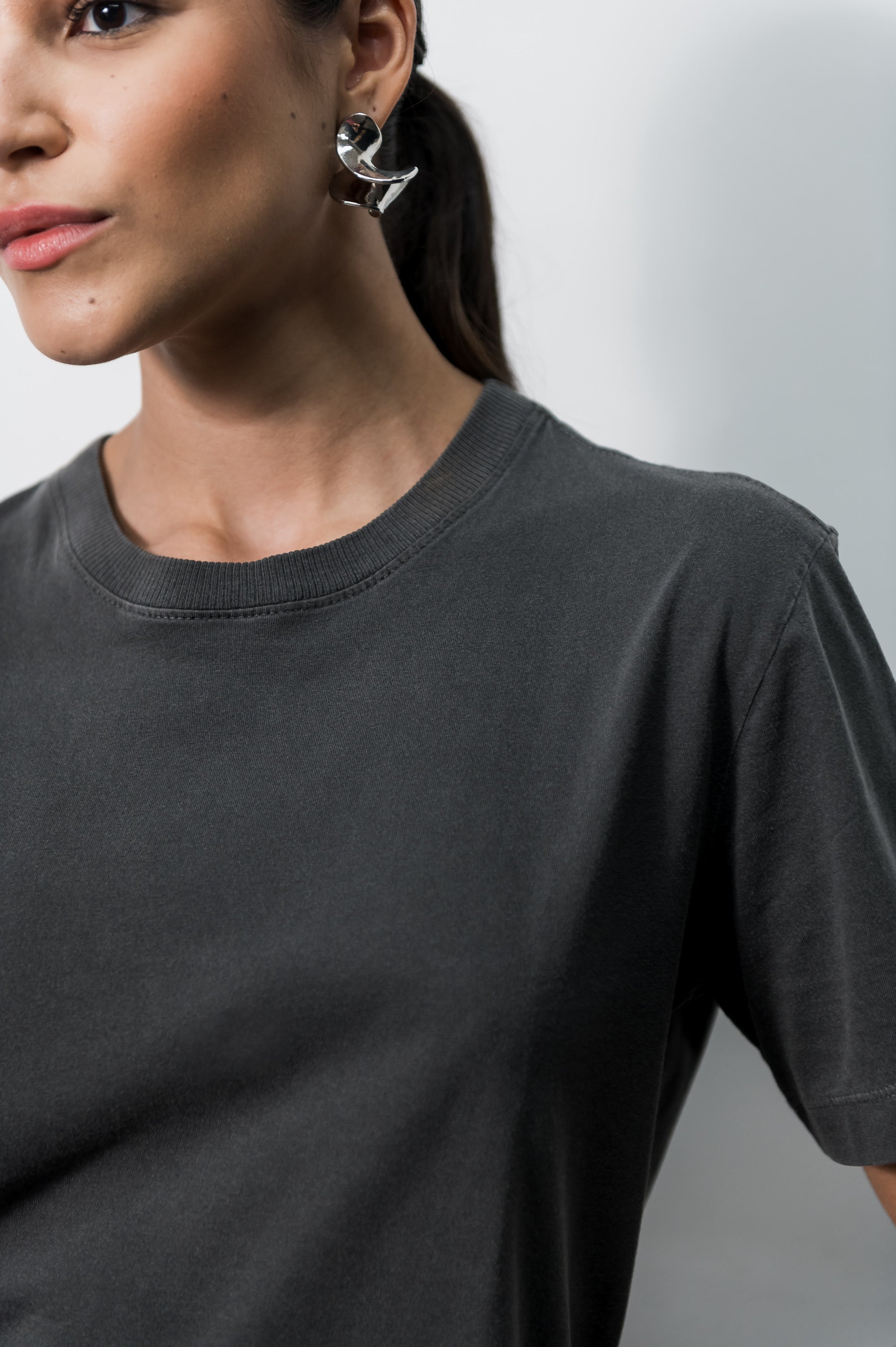T-Shirt Unissex Algodão Chumbo Estonada